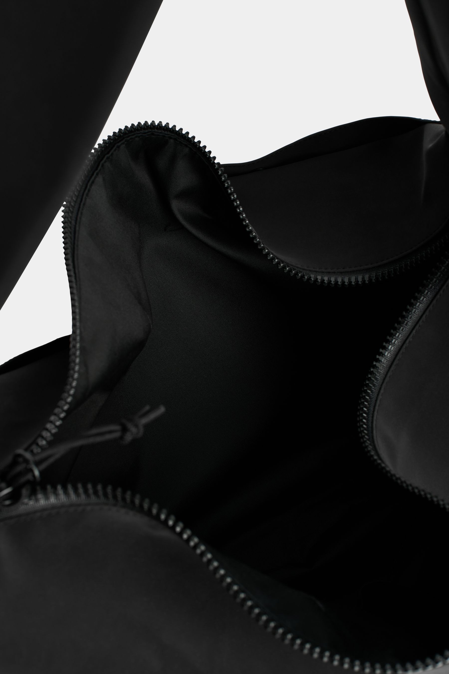 stutterheim adam bag matte black accessories bags crossbody-bags