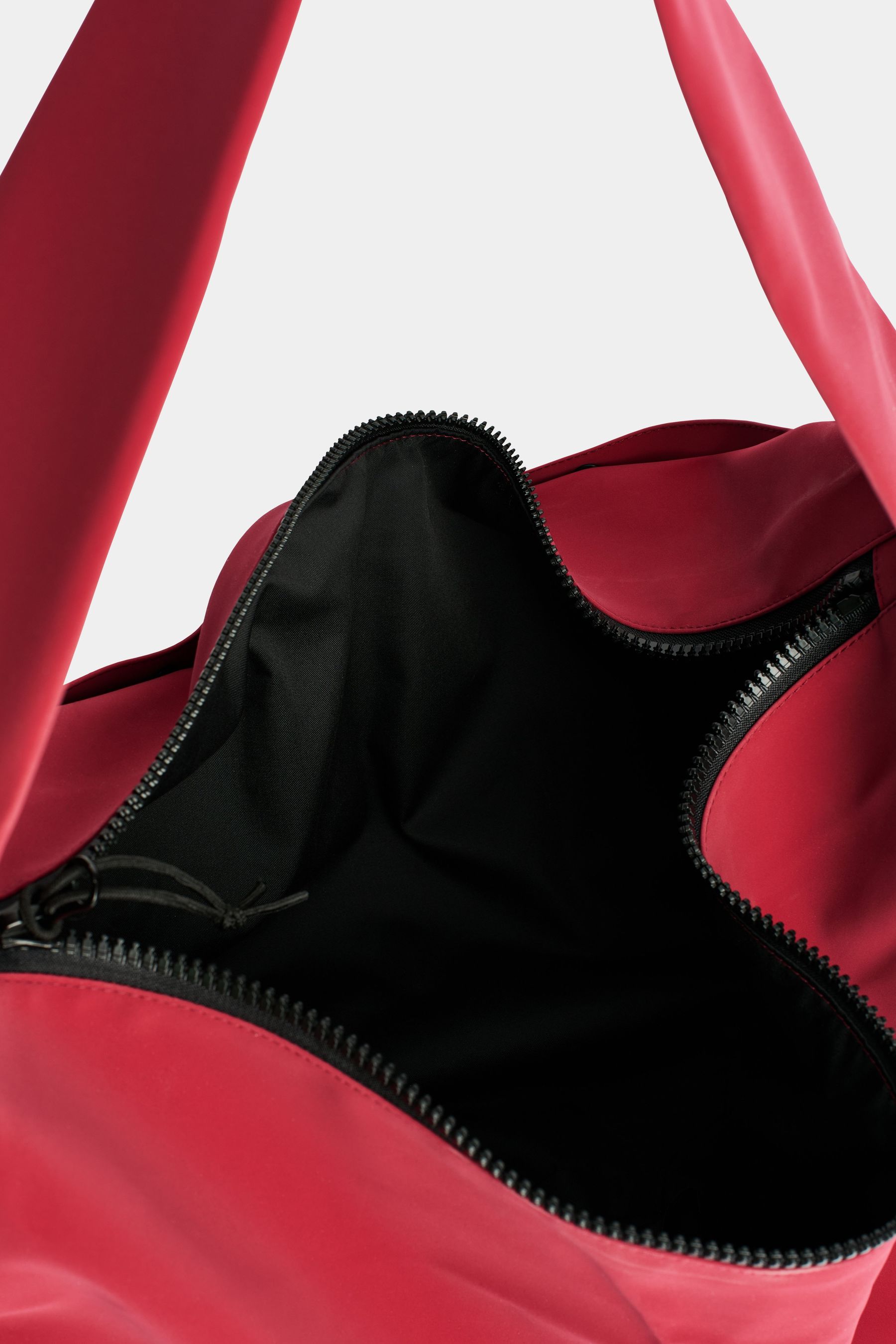 stutterheim adam bag matte burgundy accessories bags crossbody-bags