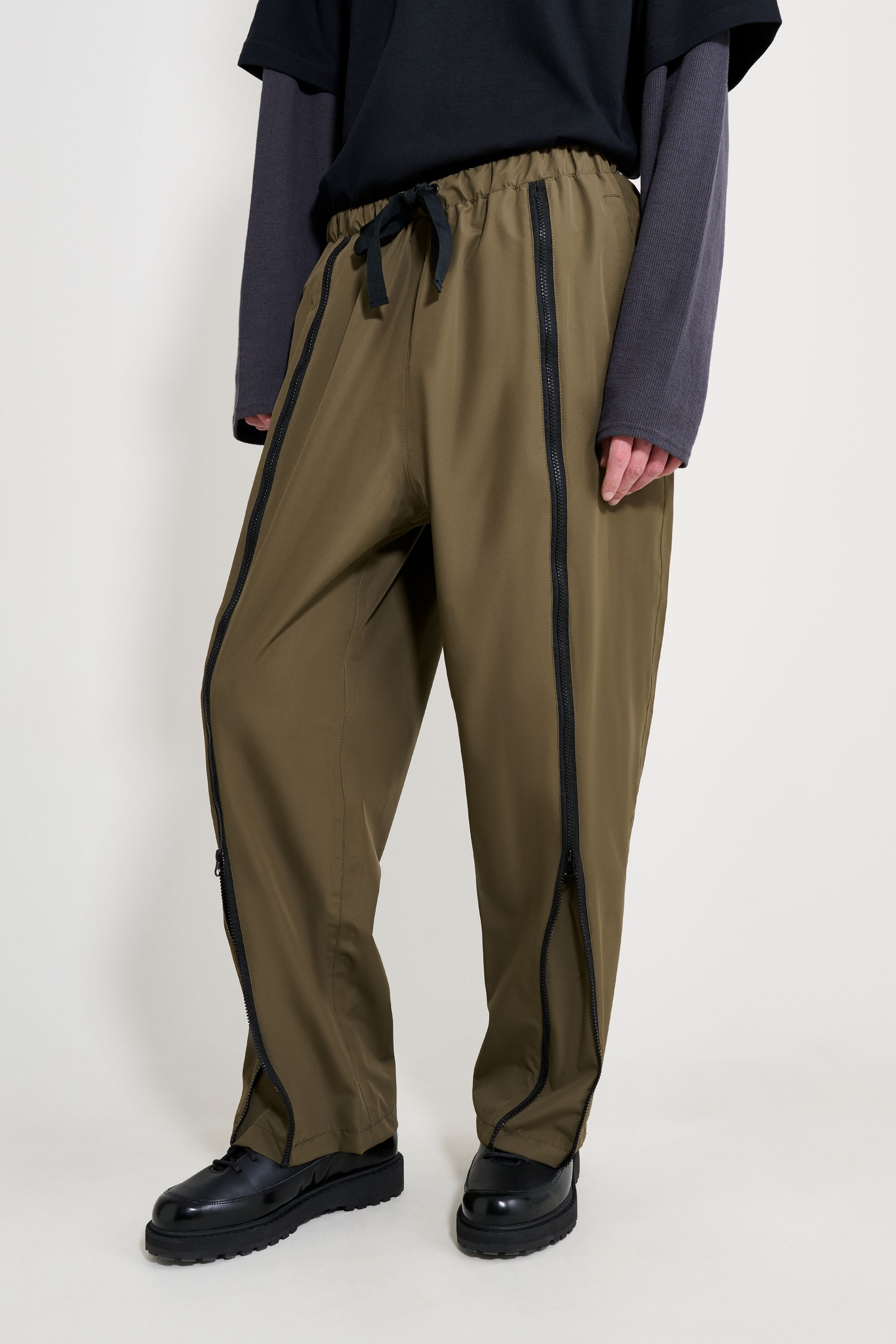 stutterheim bash zip trousers green men