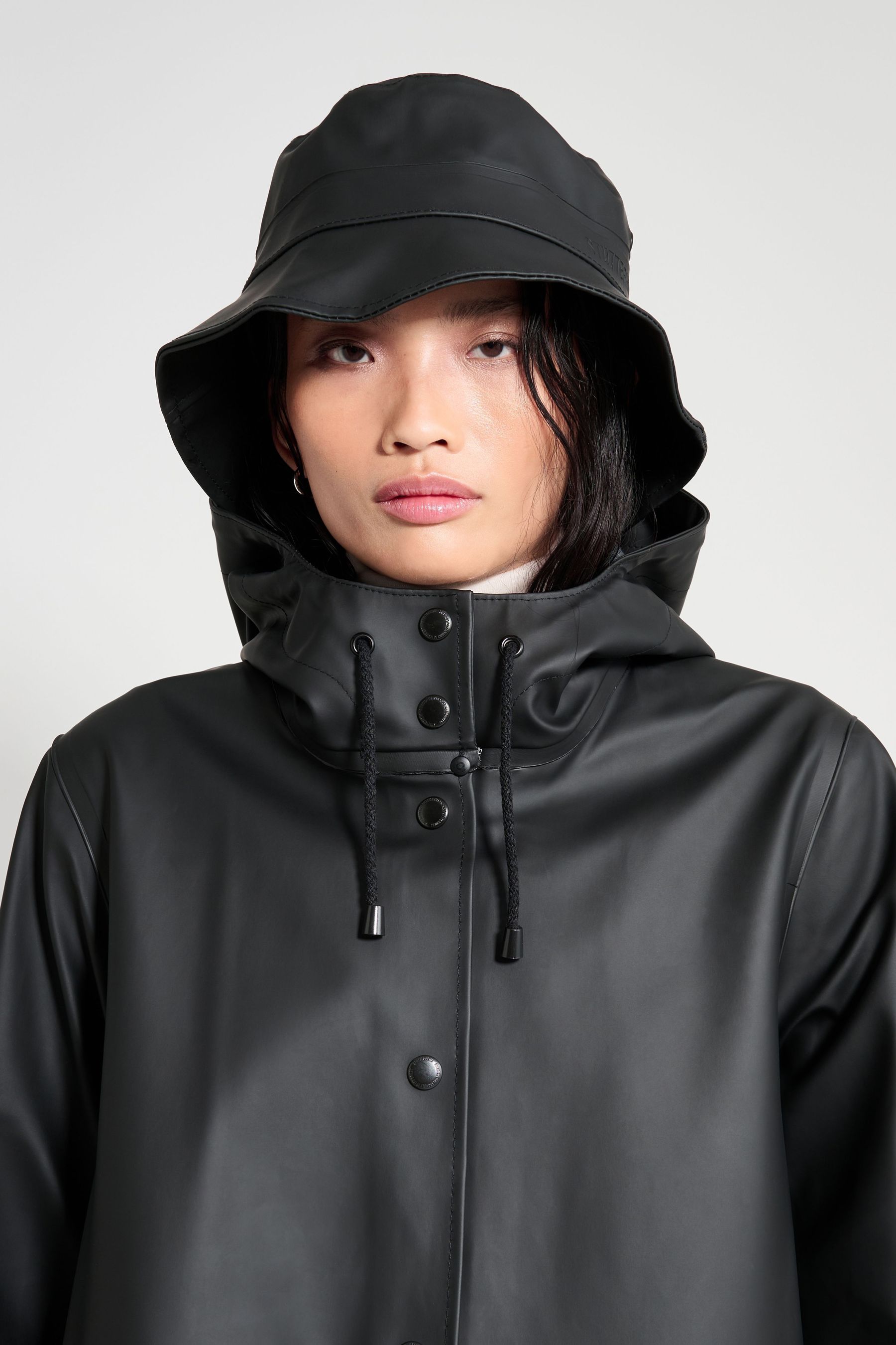 stutterheim beckholmen bucket hat black accessories hats-and-scarves bucket-hats