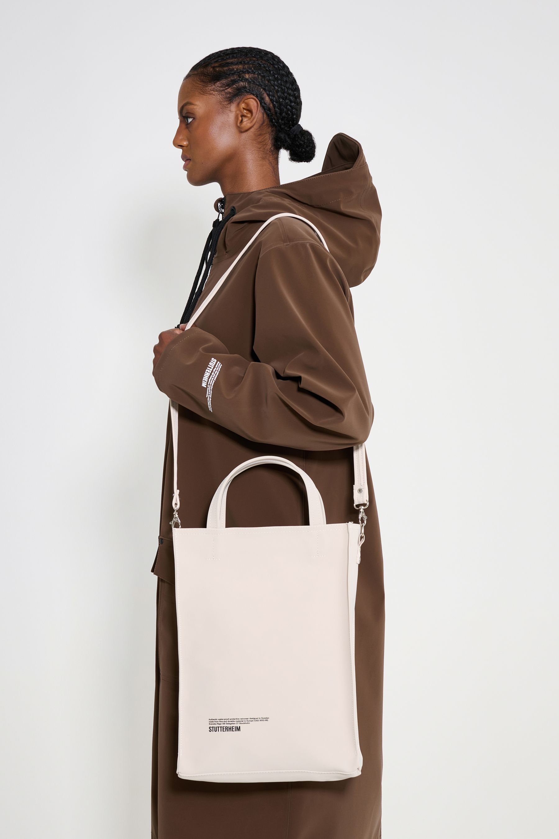 stutterheim djursholm bag matte light sand accessories bags tote-bags
