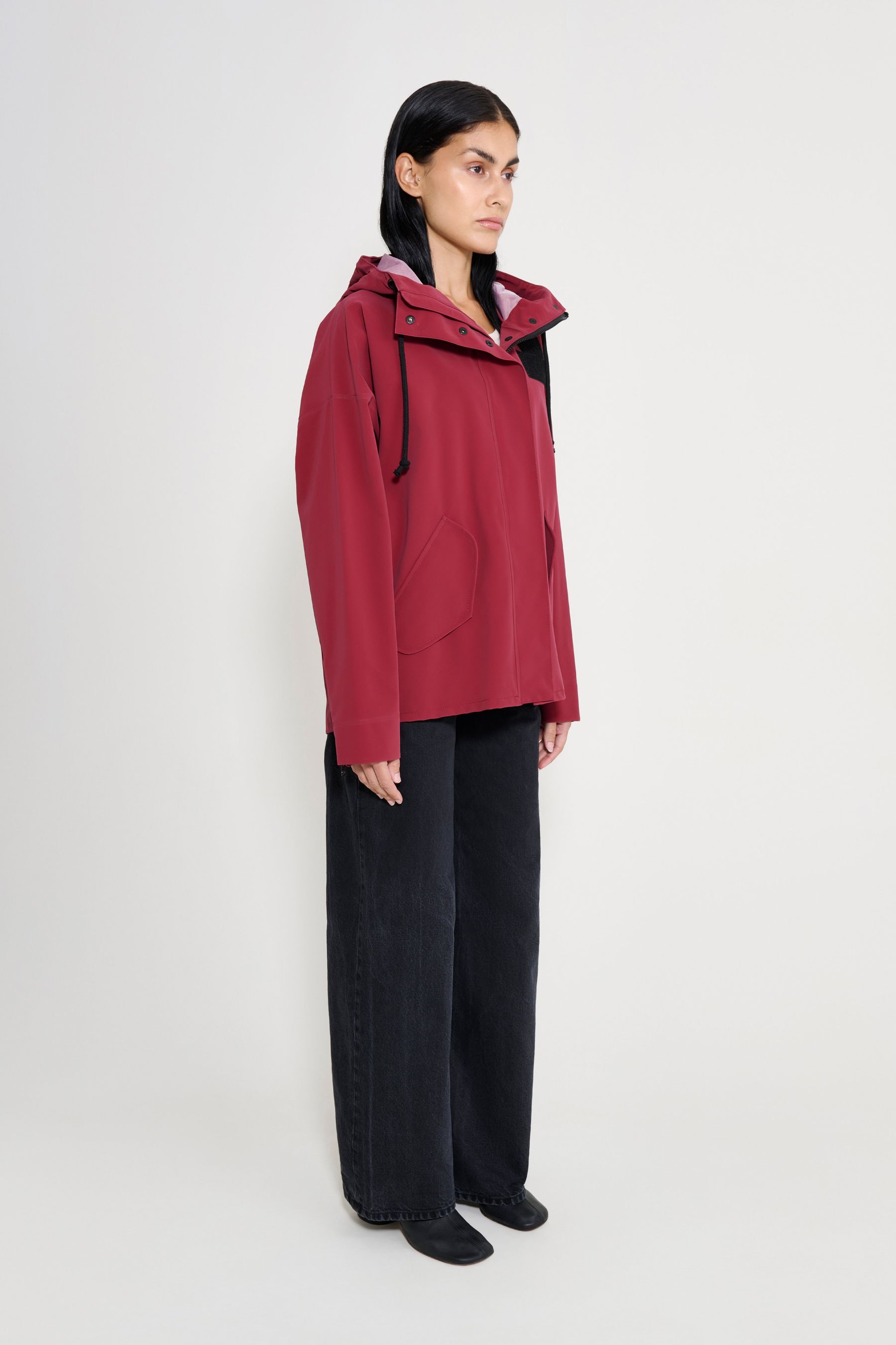 stutterheim faversham matte raincoat burgundy women jackets