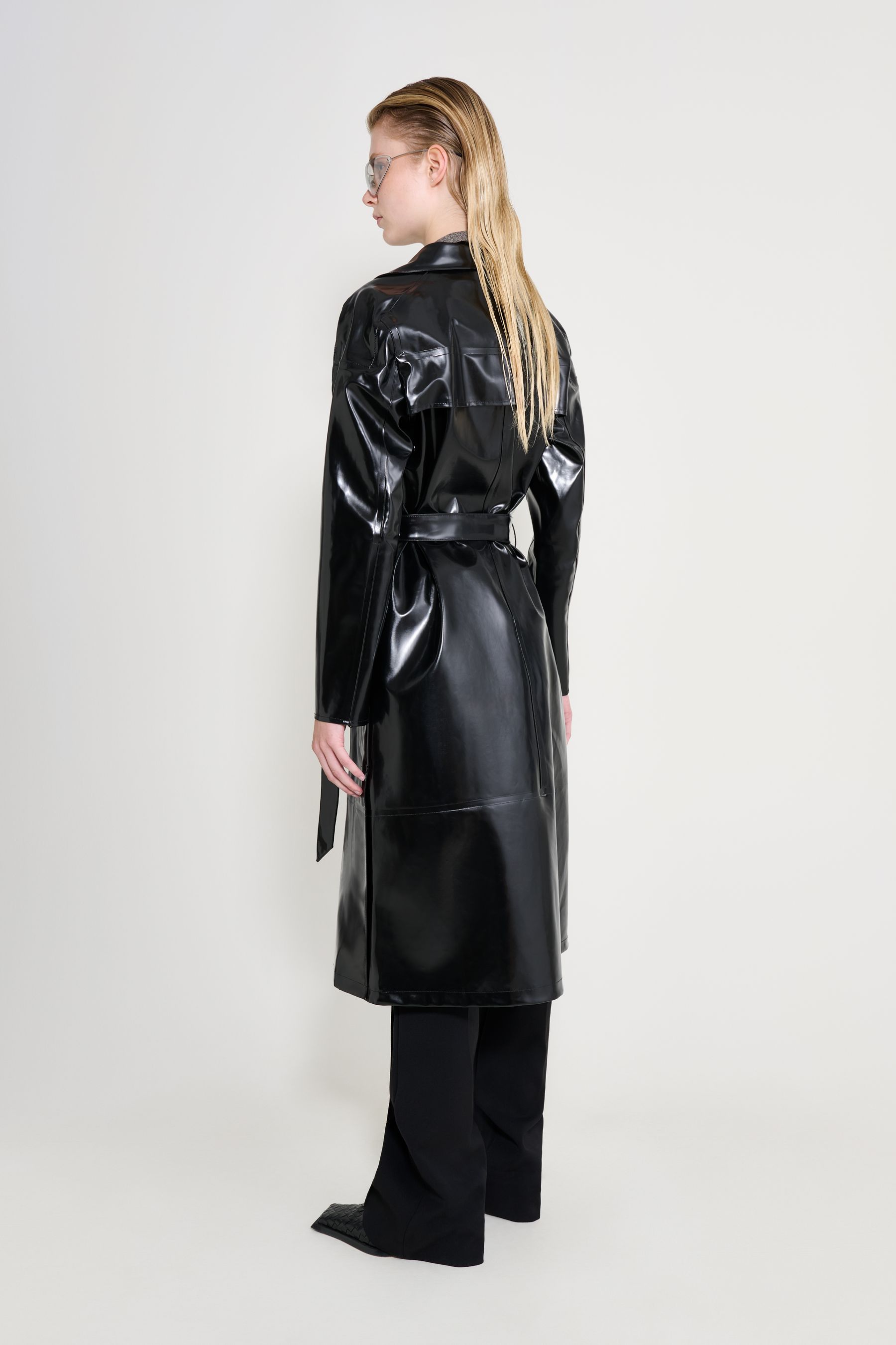 stutterheim kista opal trench coat black women jackets trench-coats