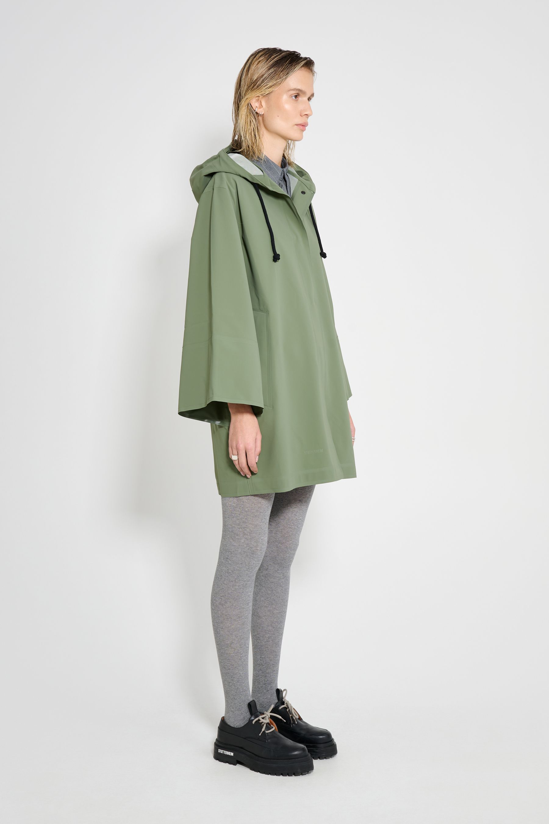 stutterheim lubban rain jacket dry green women jackets