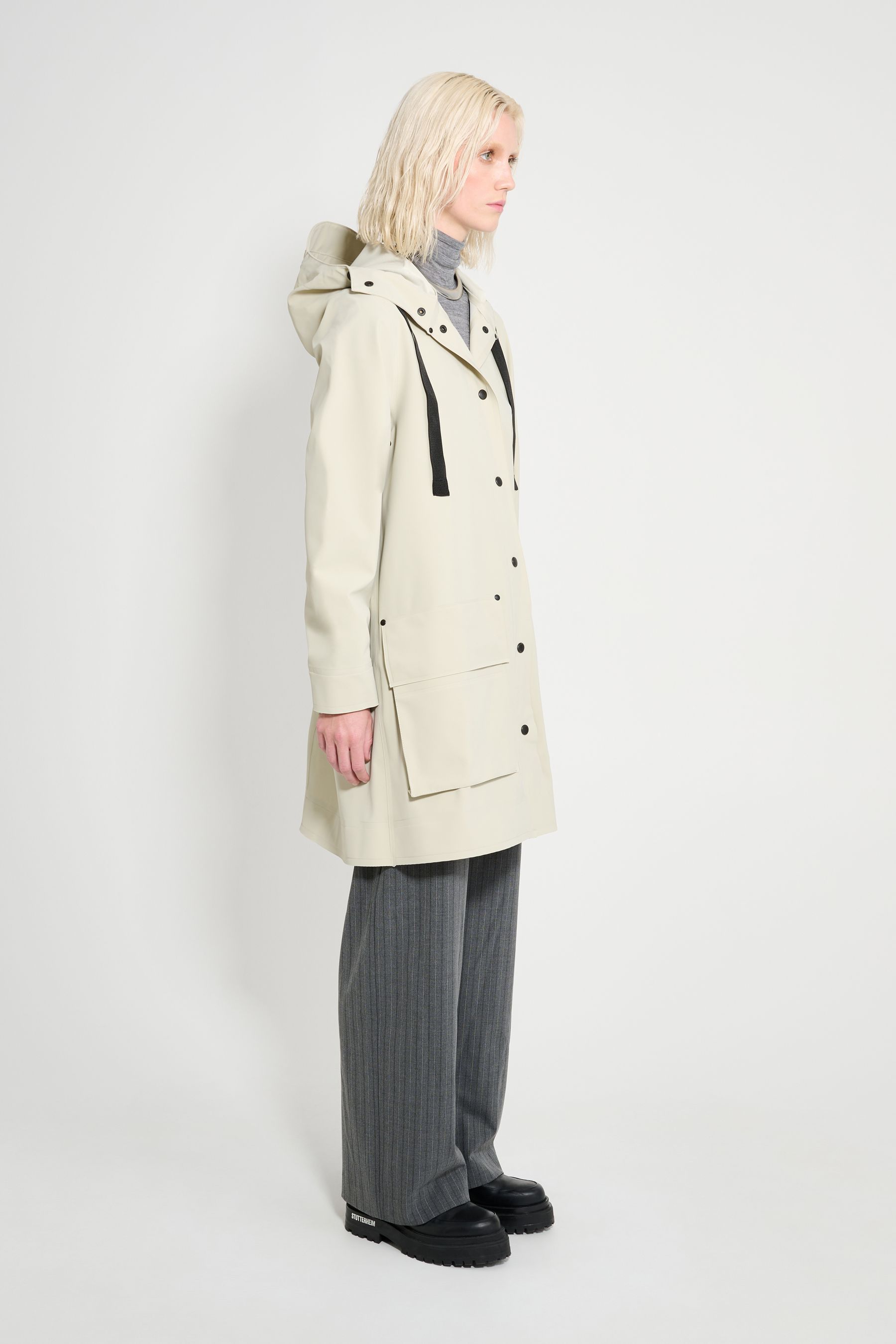 stutterheim mosebacke 15 raincoat pelican women jackets raincoats