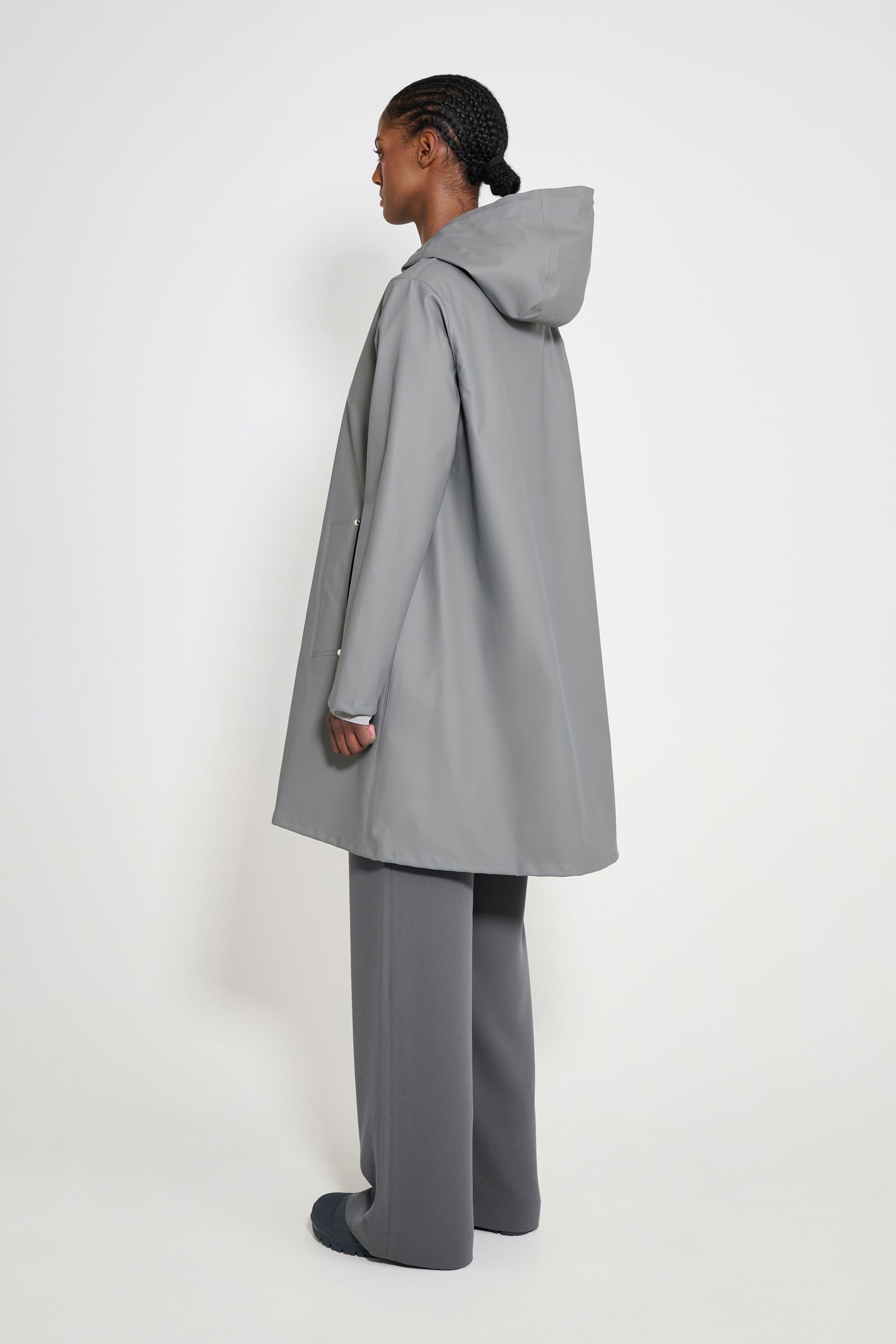 stutterheim mosebacke lightweight raincoat grey women jackets raincoats