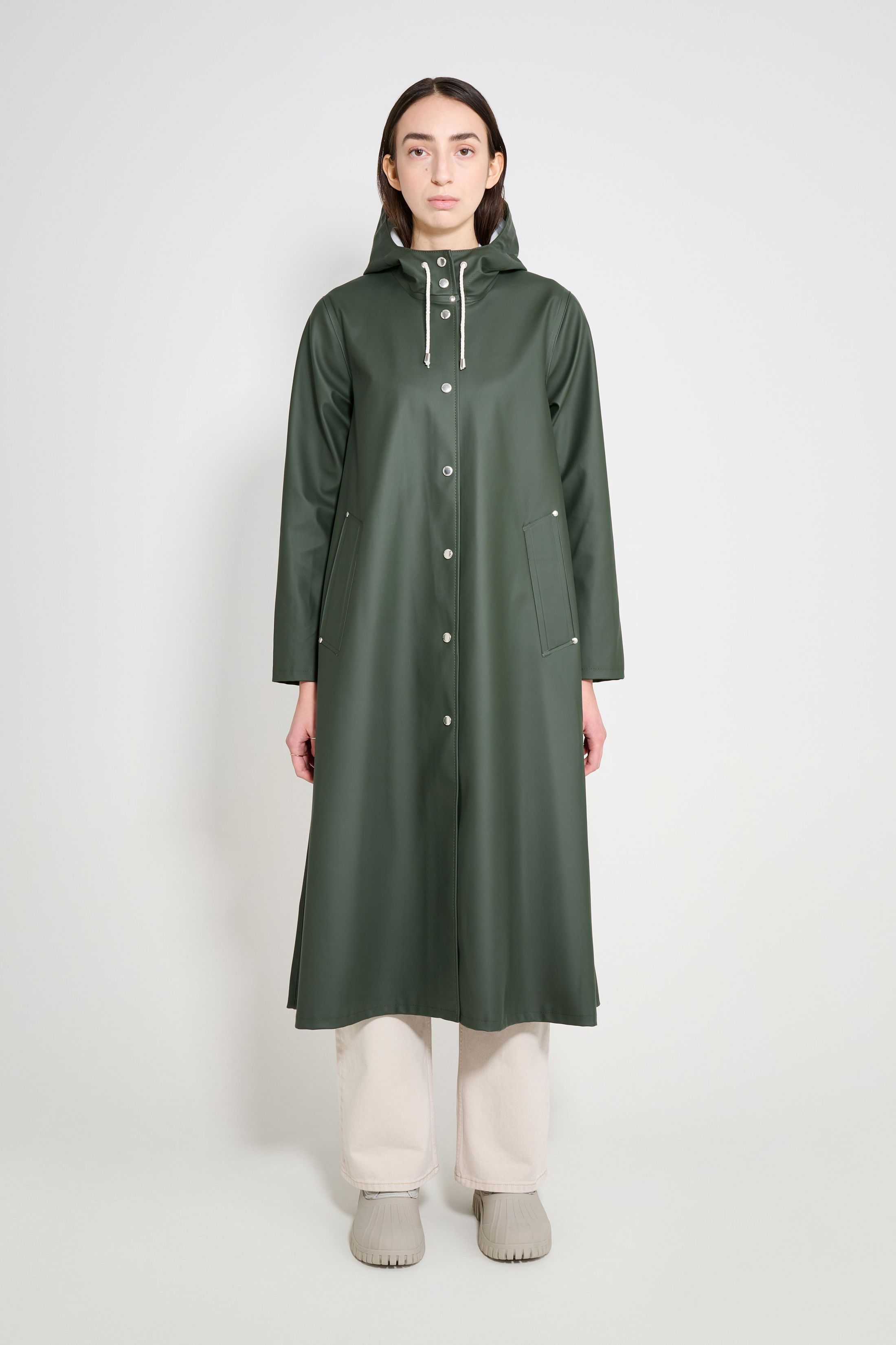 stutterheim mosebacke long raincoat green women jackets long-raincoats