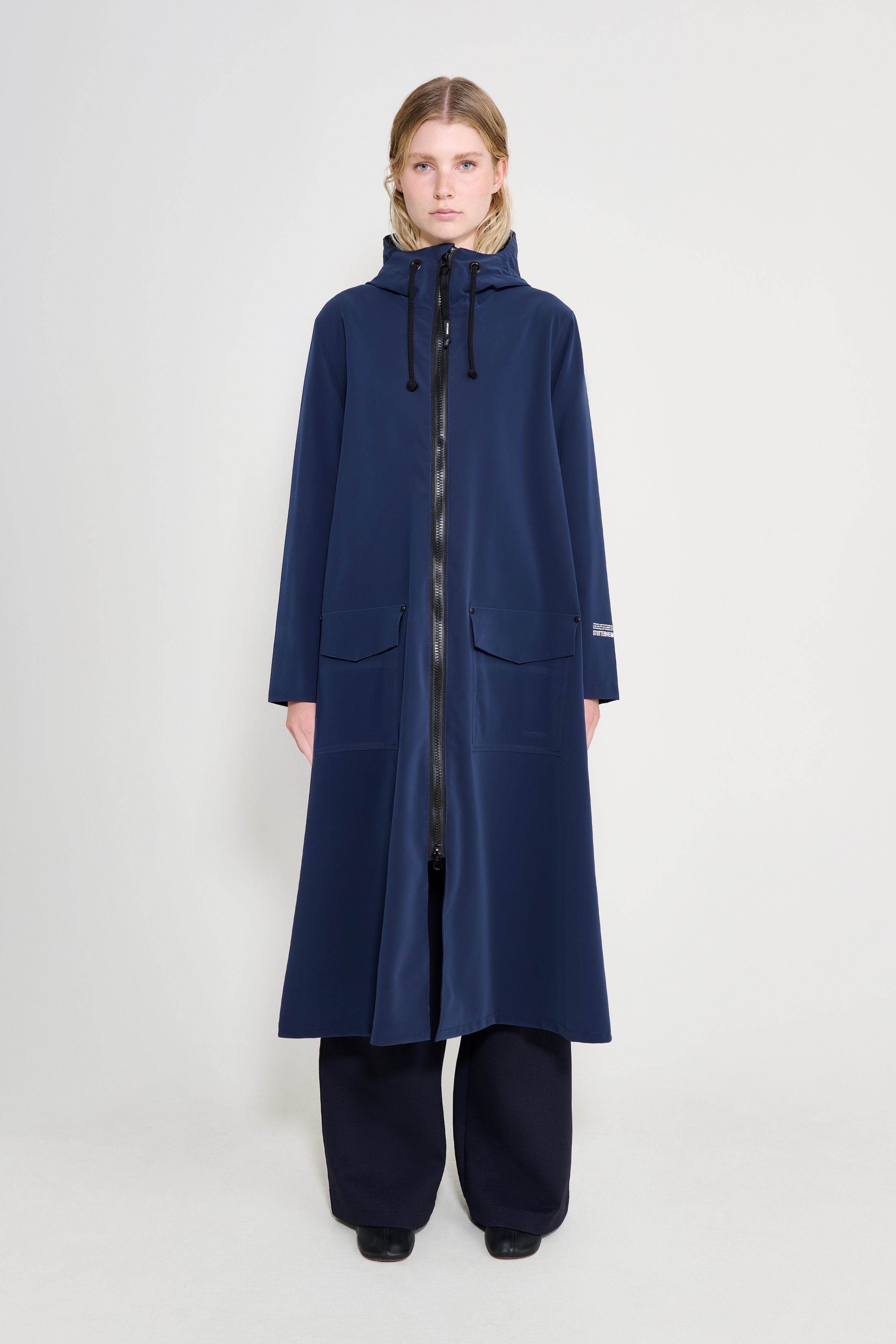 stutterheim mosebacke long patch raincoat navy men jackets long-raincoats