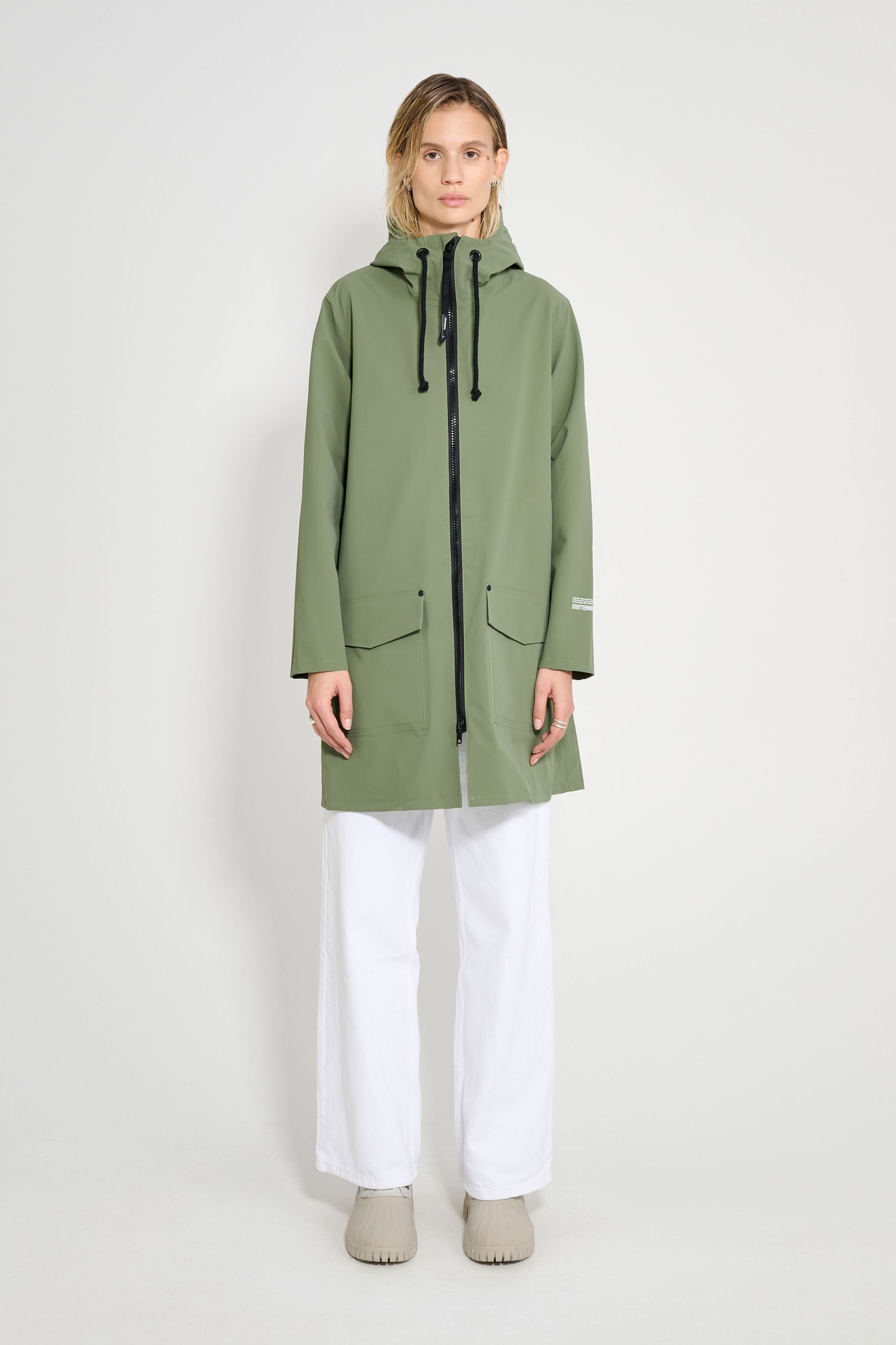 stutterheim mosebacke patch raincoat dry green women jackets raincoats