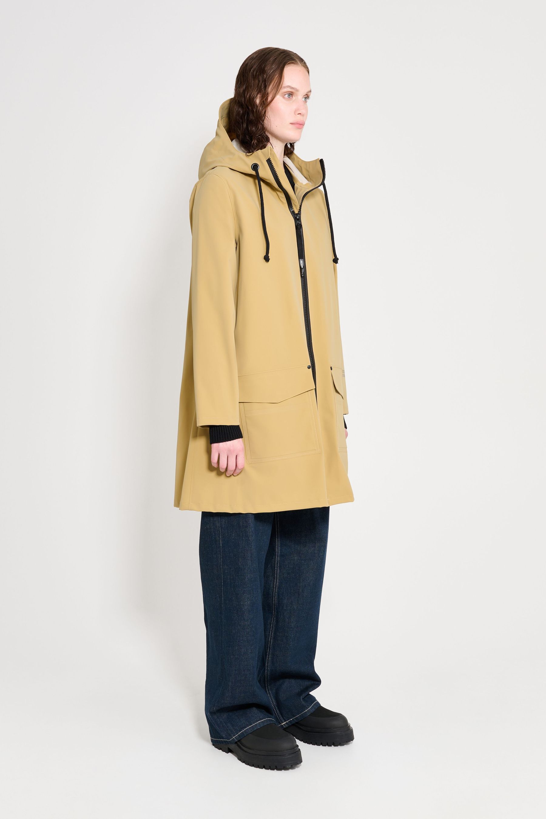 stutterheim mosebacke patch raincoat sand women jackets raincoats