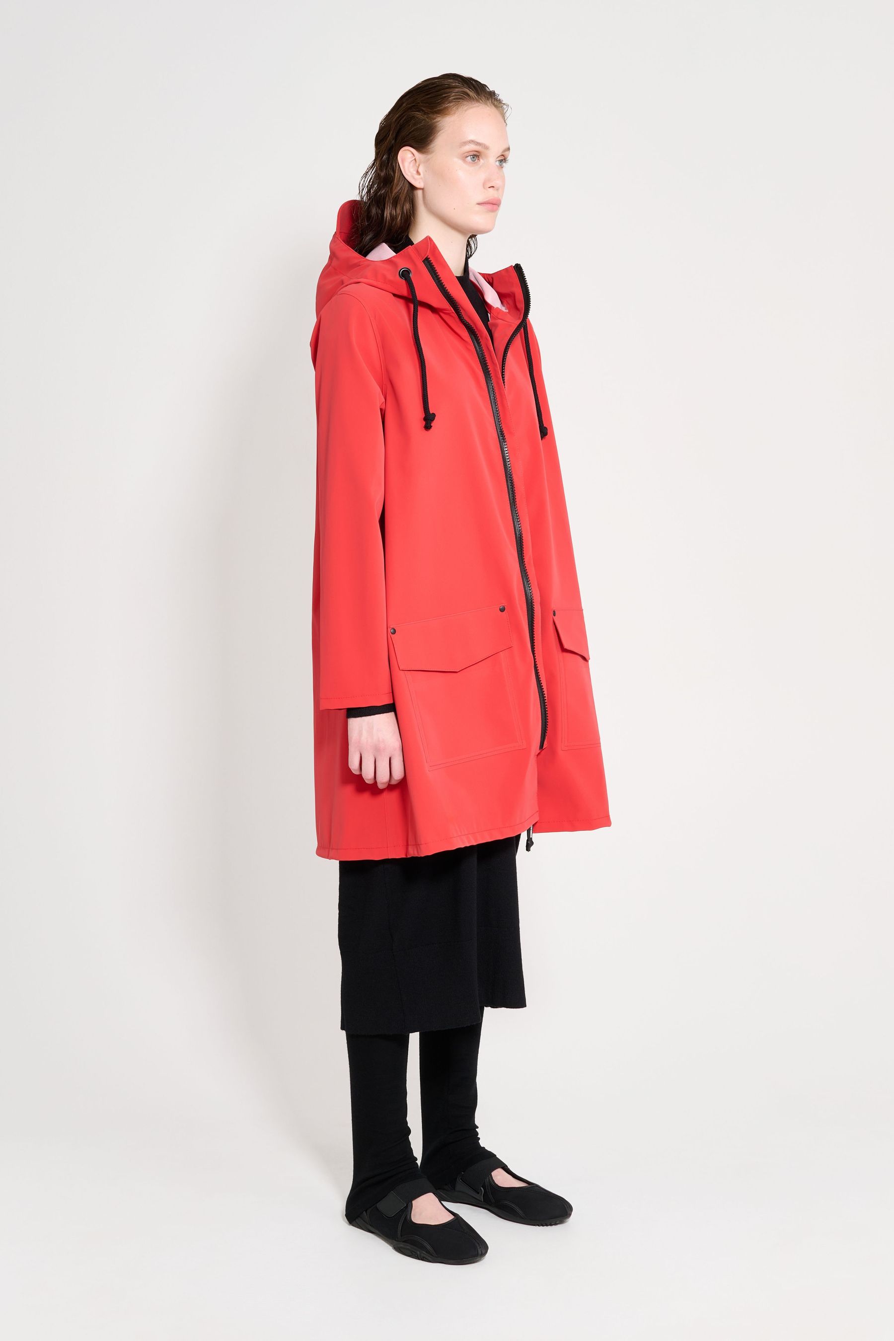 stutterheim mosebacke patch raincoat washed red women jackets raincoats