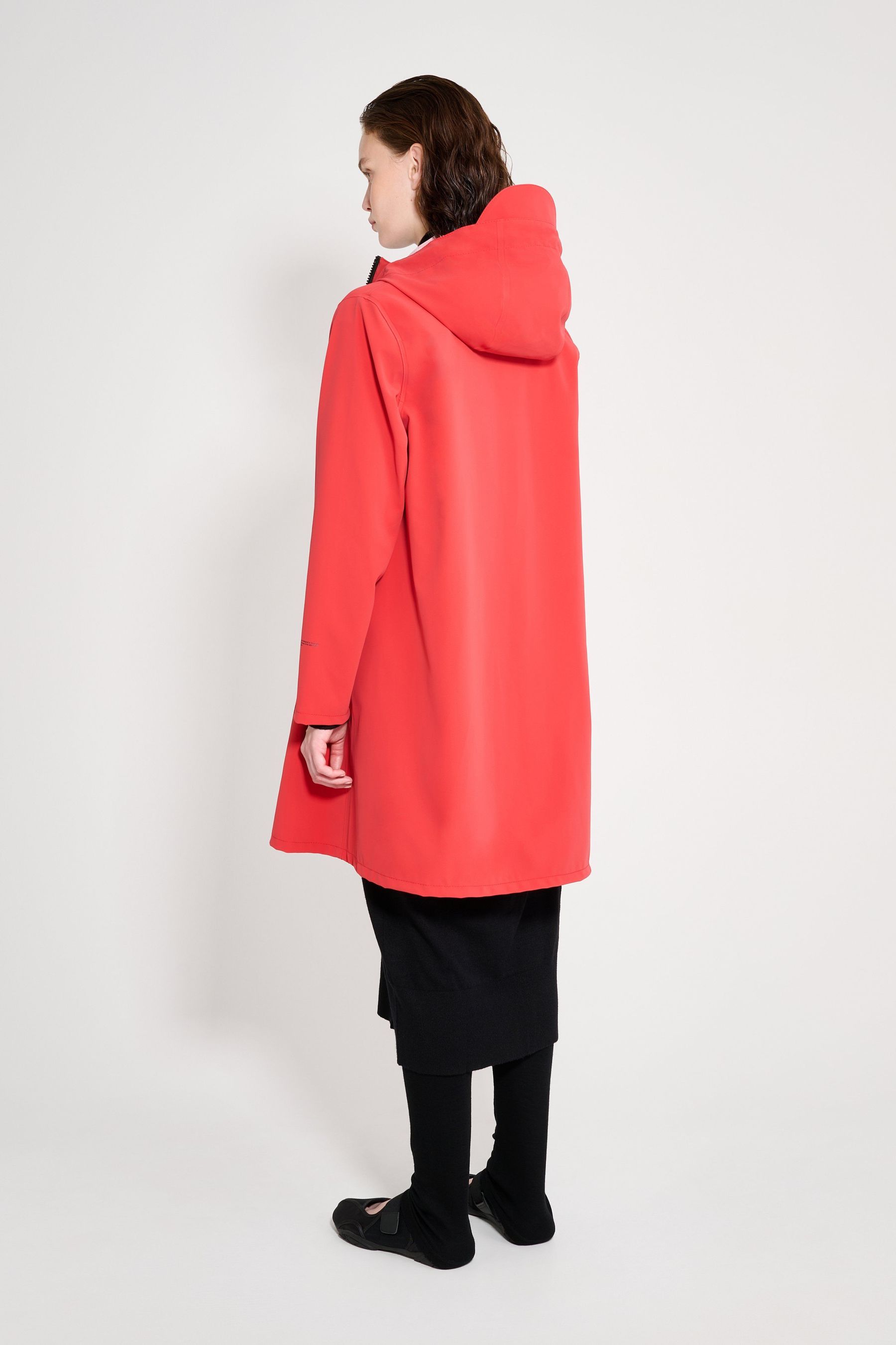 stutterheim mosebacke patch raincoat washed red women jackets raincoats