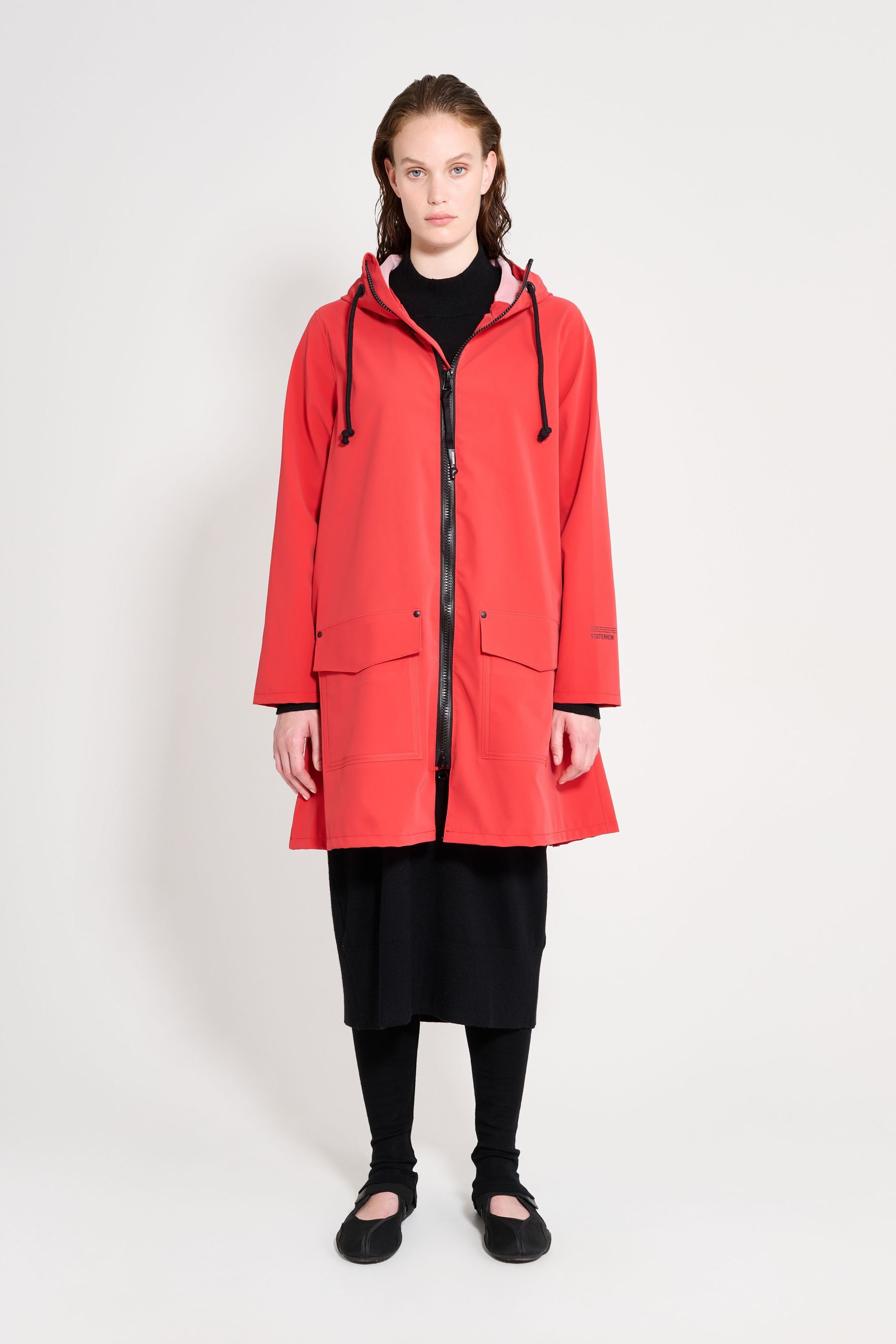 stutterheim mosebacke patch raincoat washed red women jackets raincoats