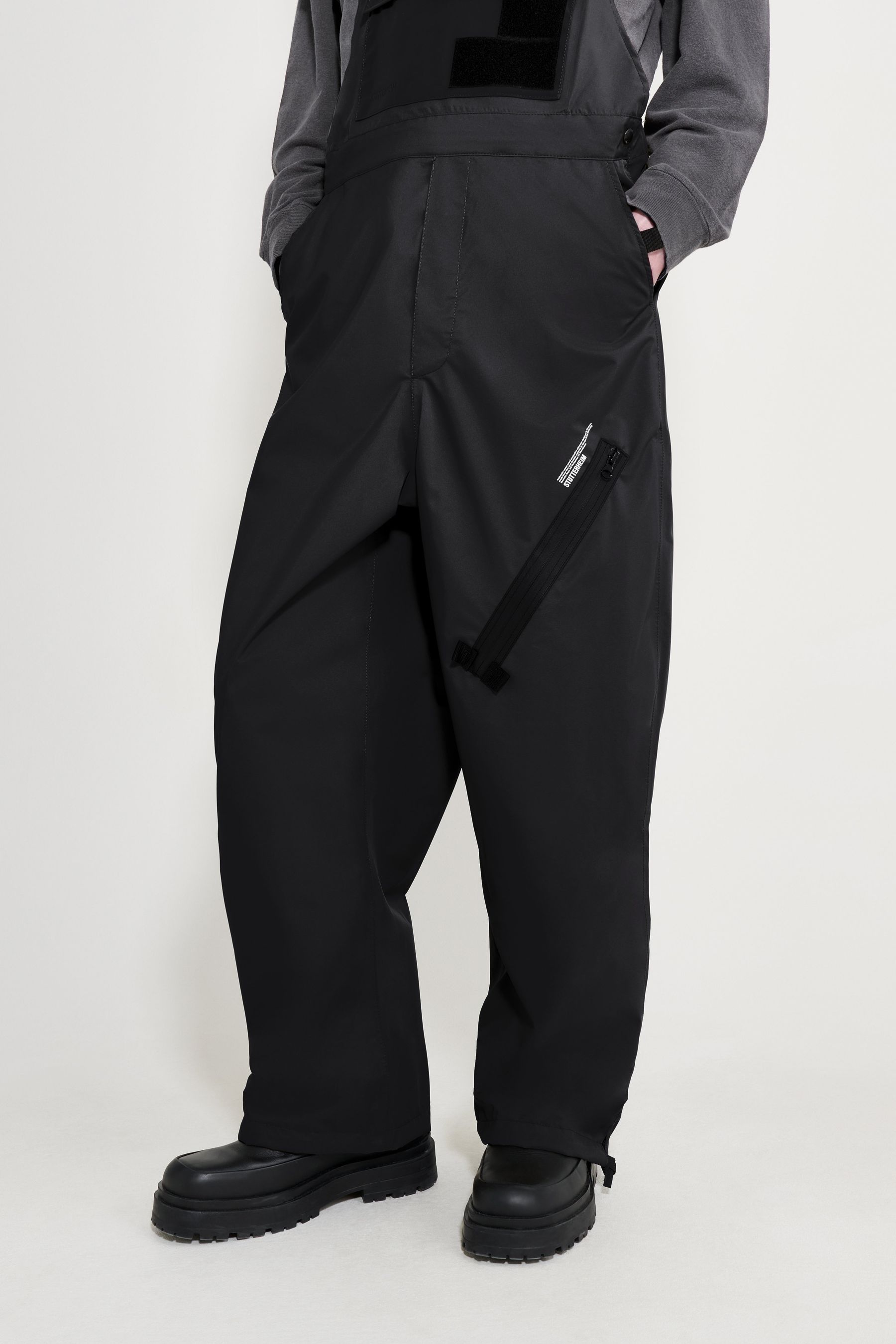 stutterheim space bib trousers black men