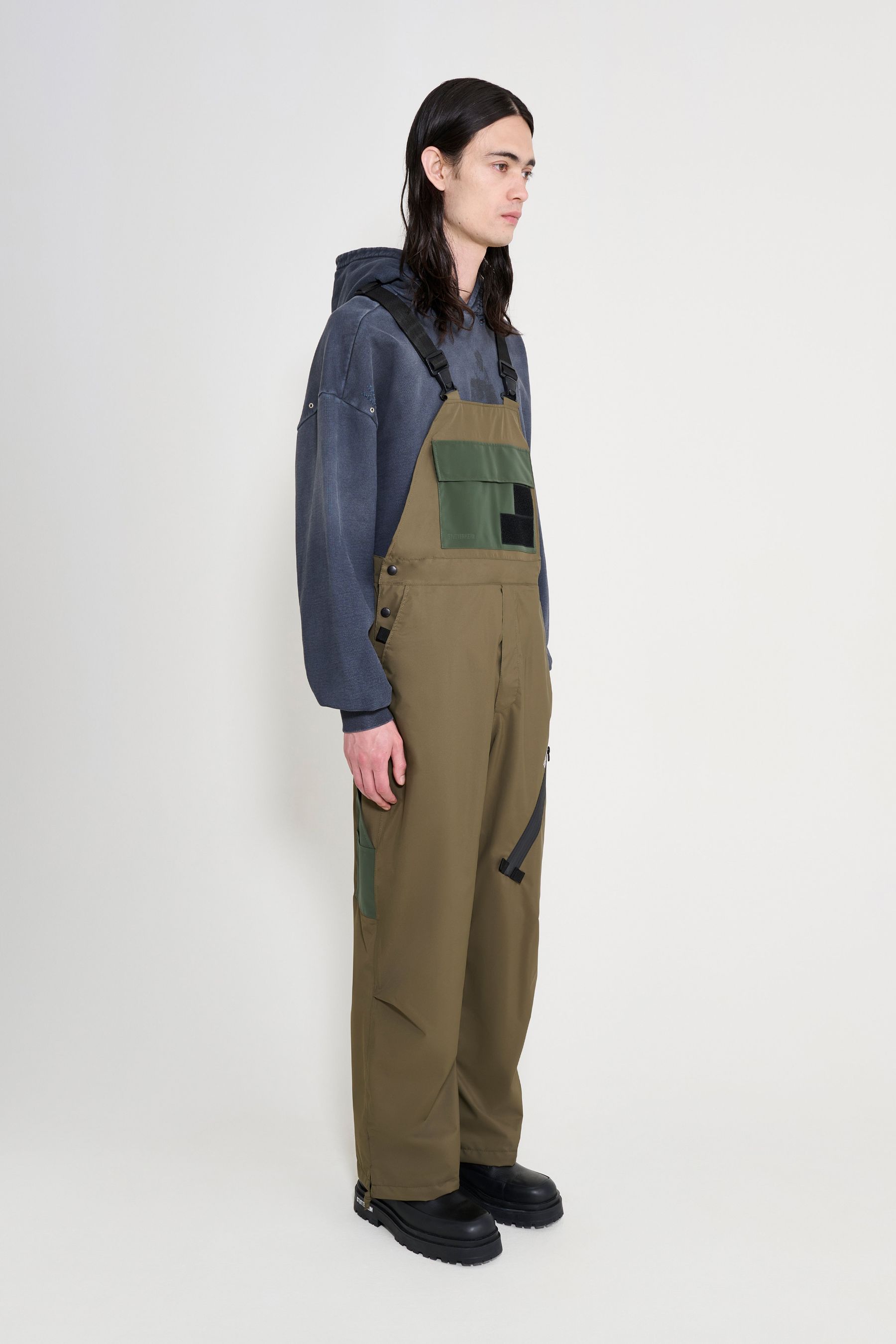 stutterheim space bib trousers green men