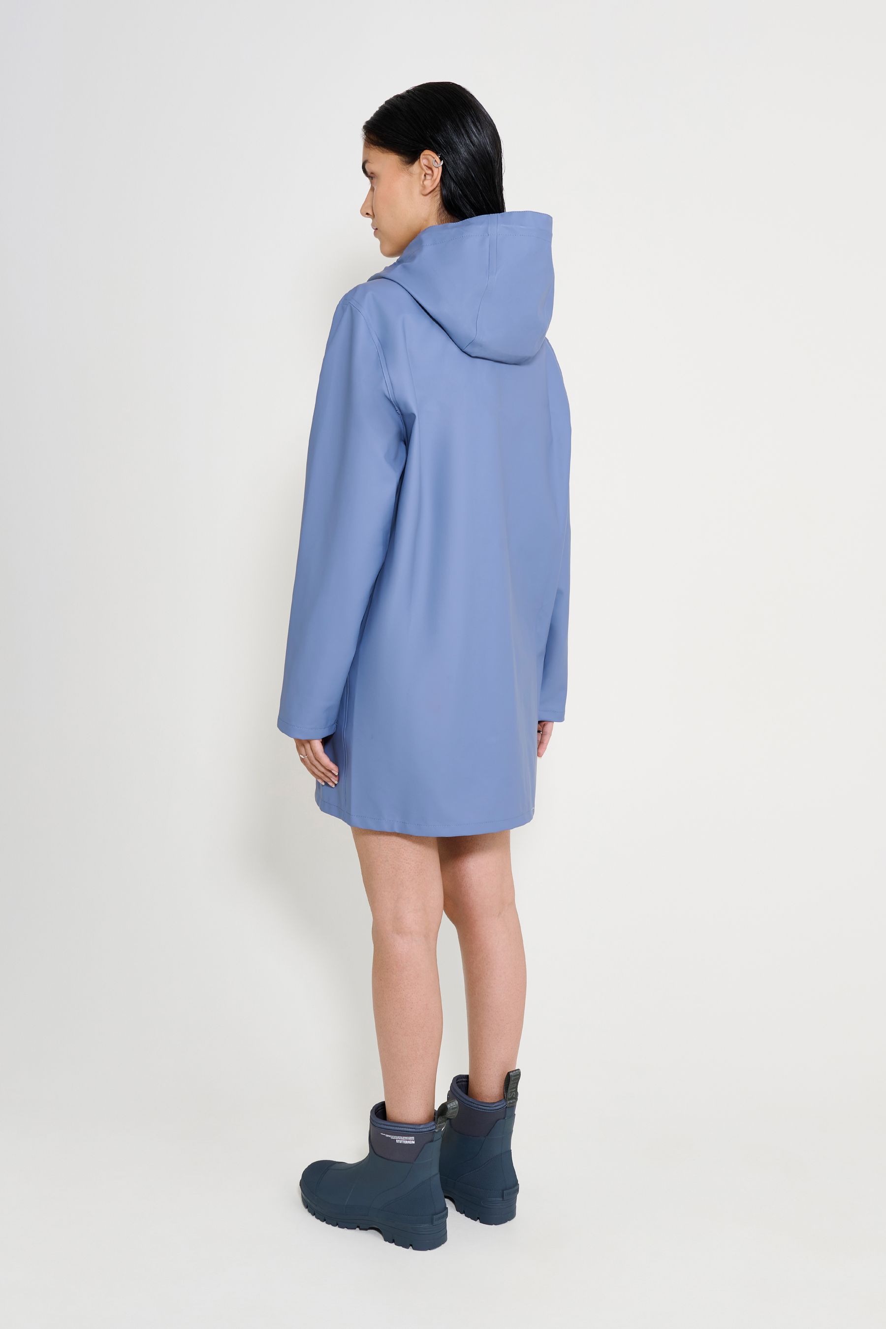 stutterheim stockholm lightweight raincoat ash blue women jackets raincoats
