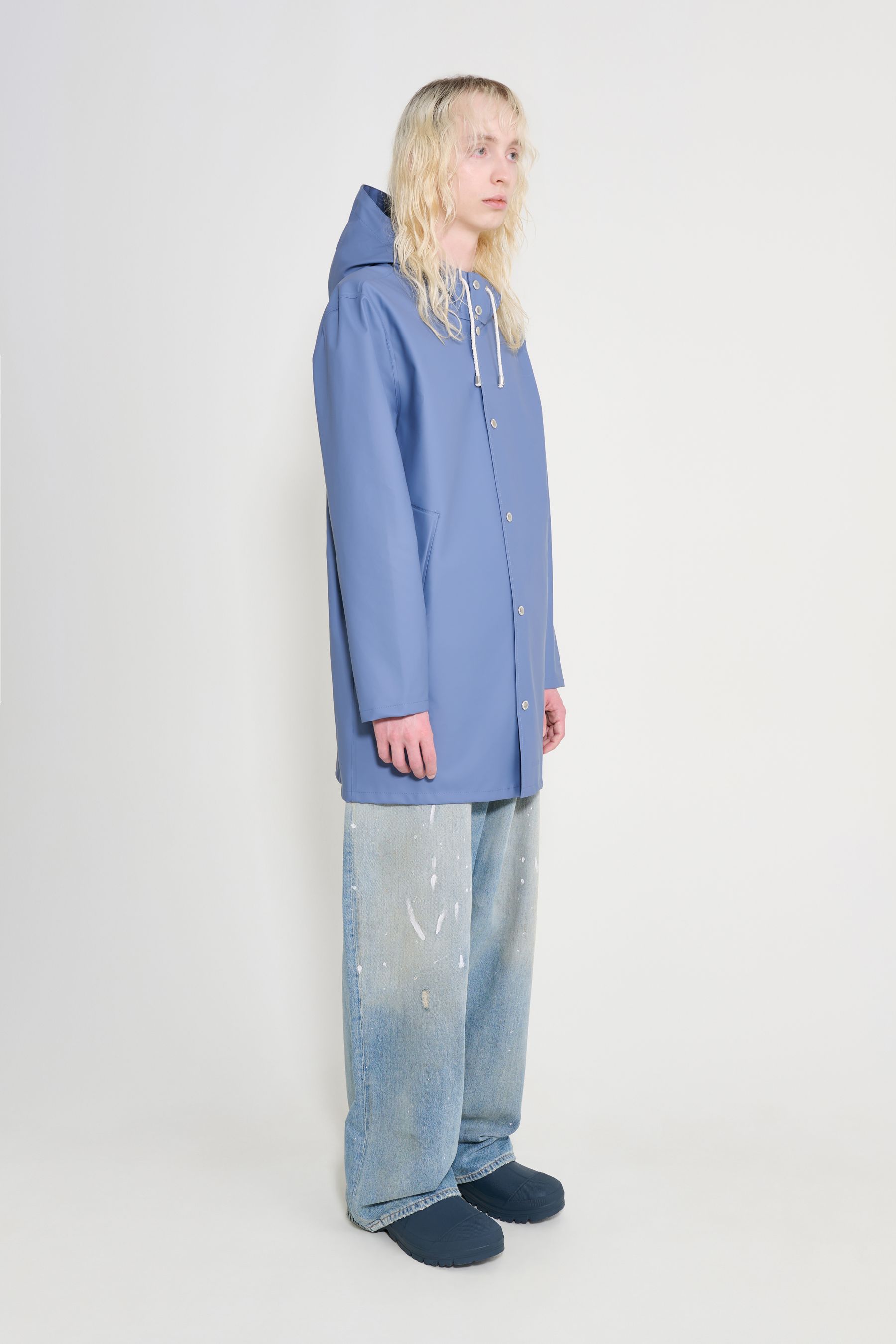 stutterheim stockholm lightweight raincoat ash blue men jackets raincoats