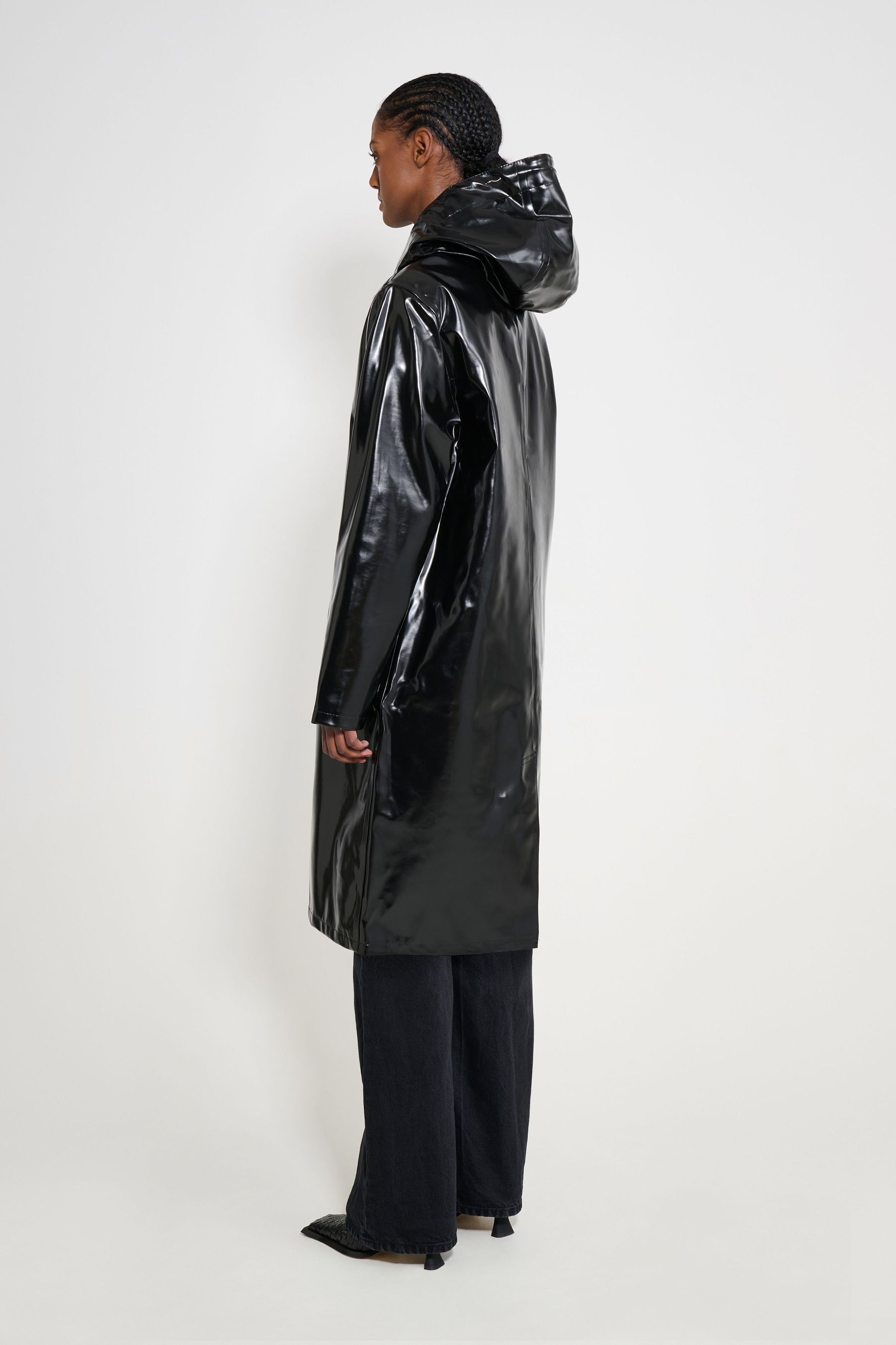 stutterheim stockholm long opal raincoat black women jackets long-raincoats