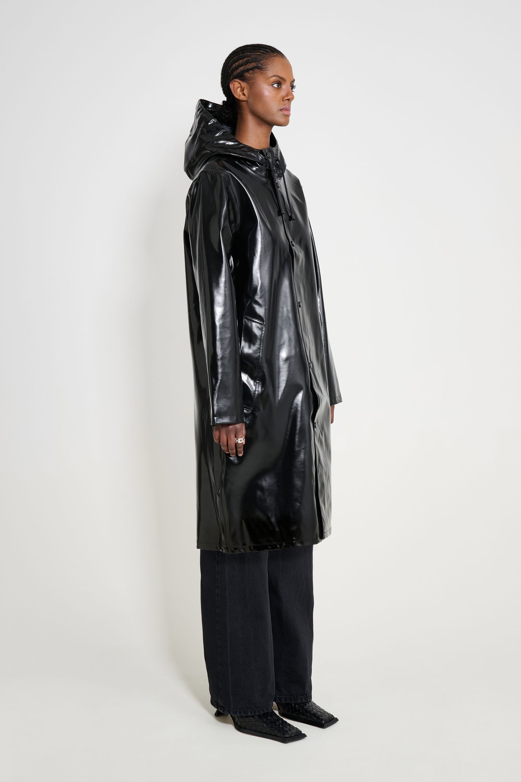 stutterheim stockholm long opal raincoat black women jackets long-raincoats