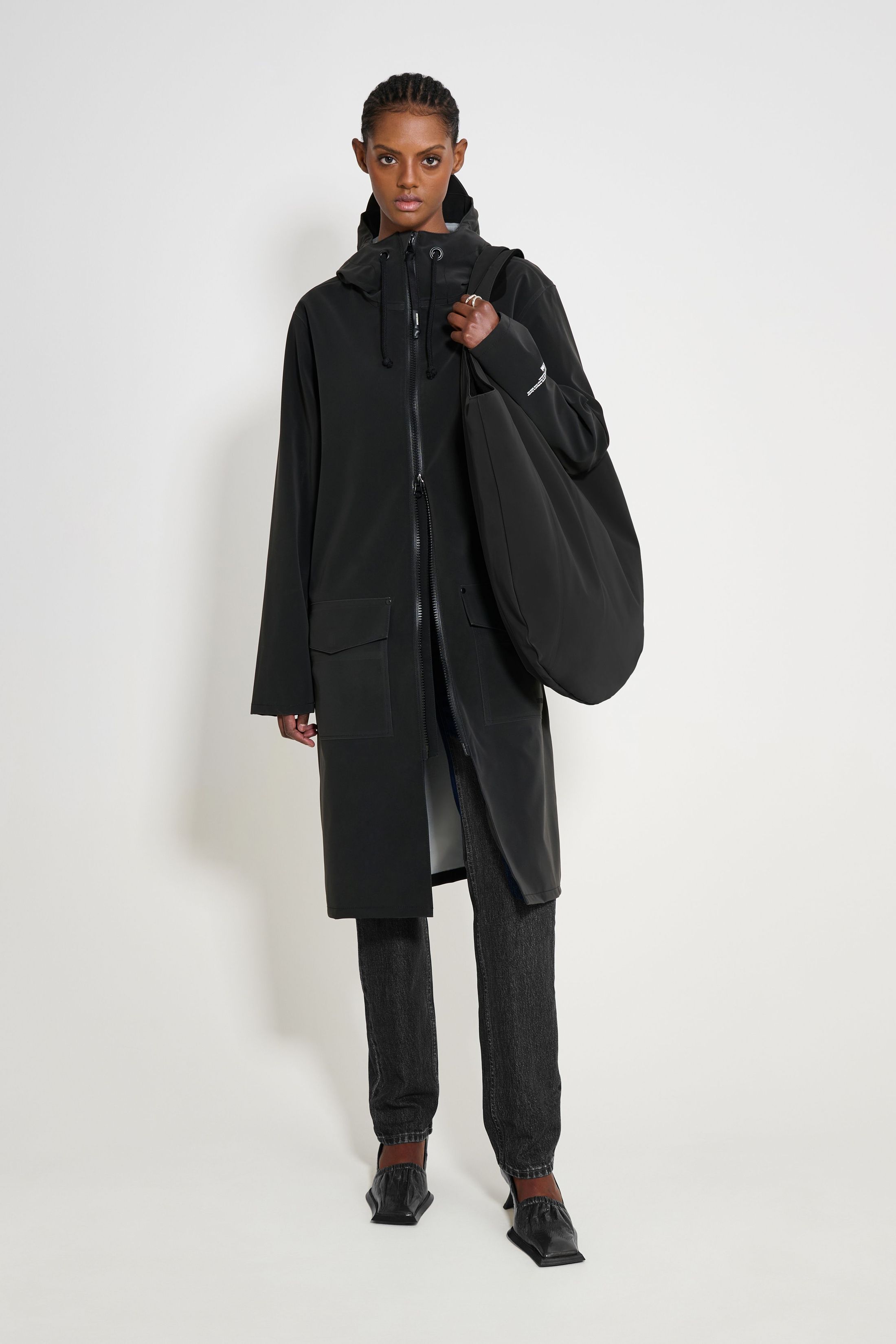 stutterheim stockholm long patch raincoat black women jackets long-raincoats