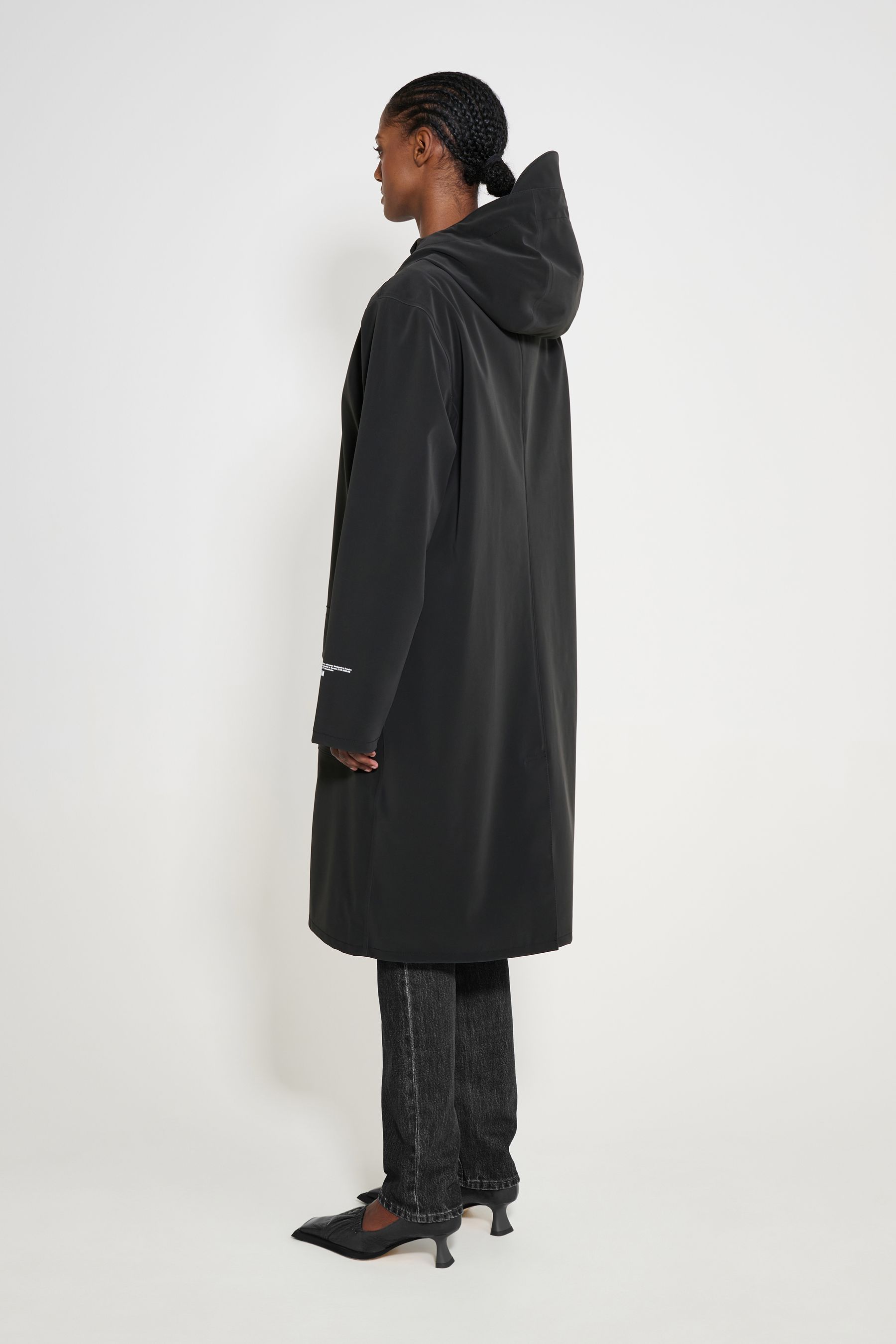 stutterheim stockholm long patch raincoat black women jackets long-raincoats