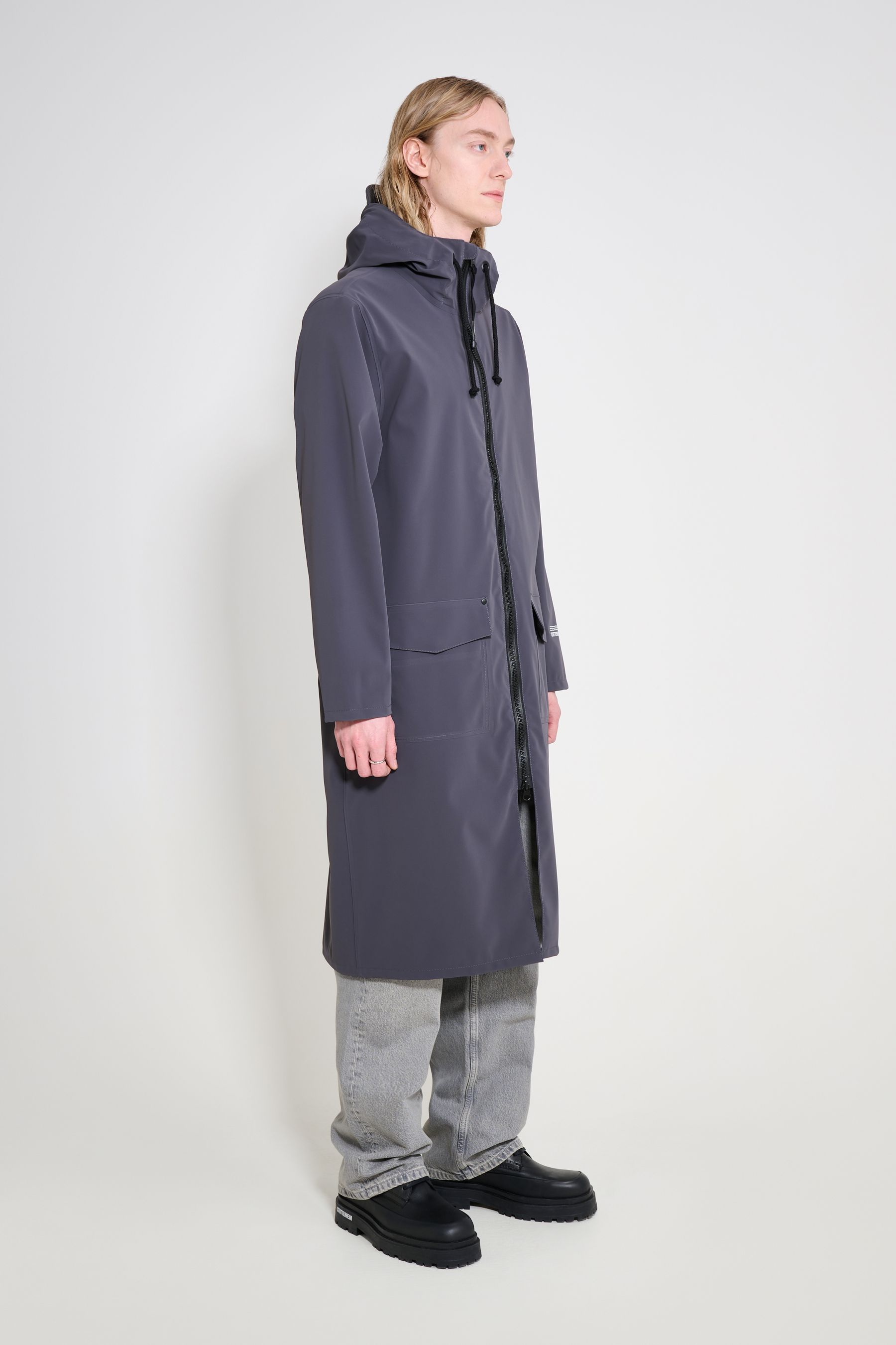stutterheim stockholm long patch raincoat mystic blue men jackets long-raincoats
