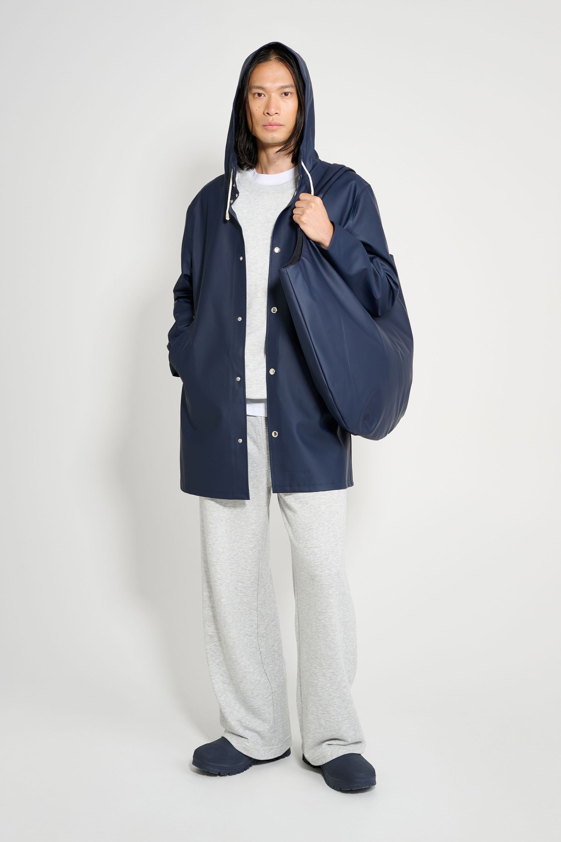 stutterheim stockholm original raincoat navy men jackets raincoats