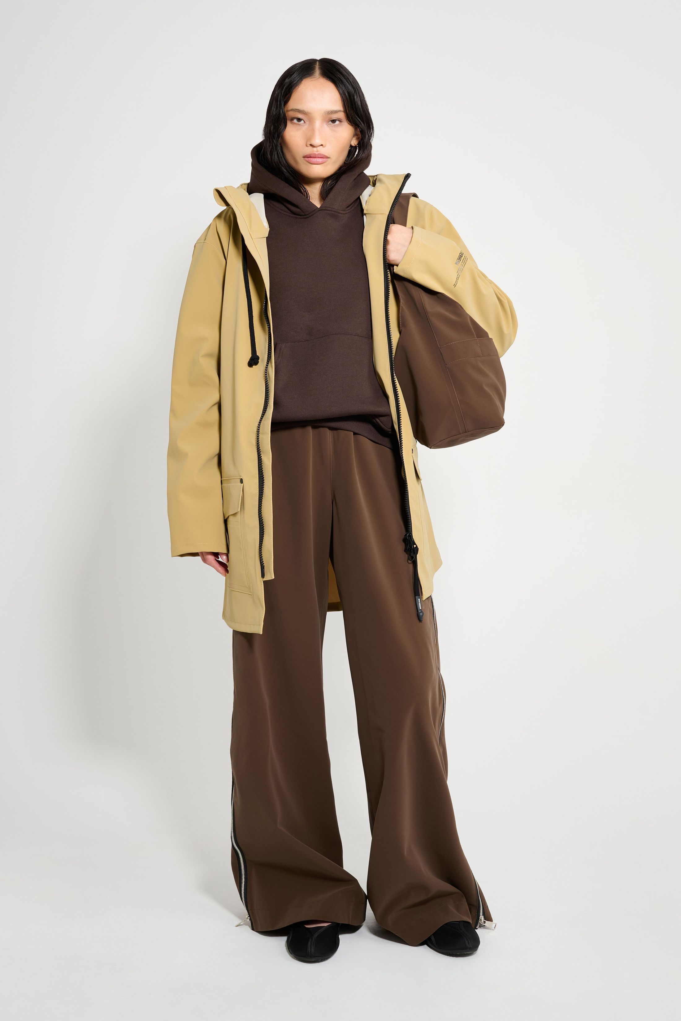 stutterheim stockholm patch raincoat sand women jackets raincoats