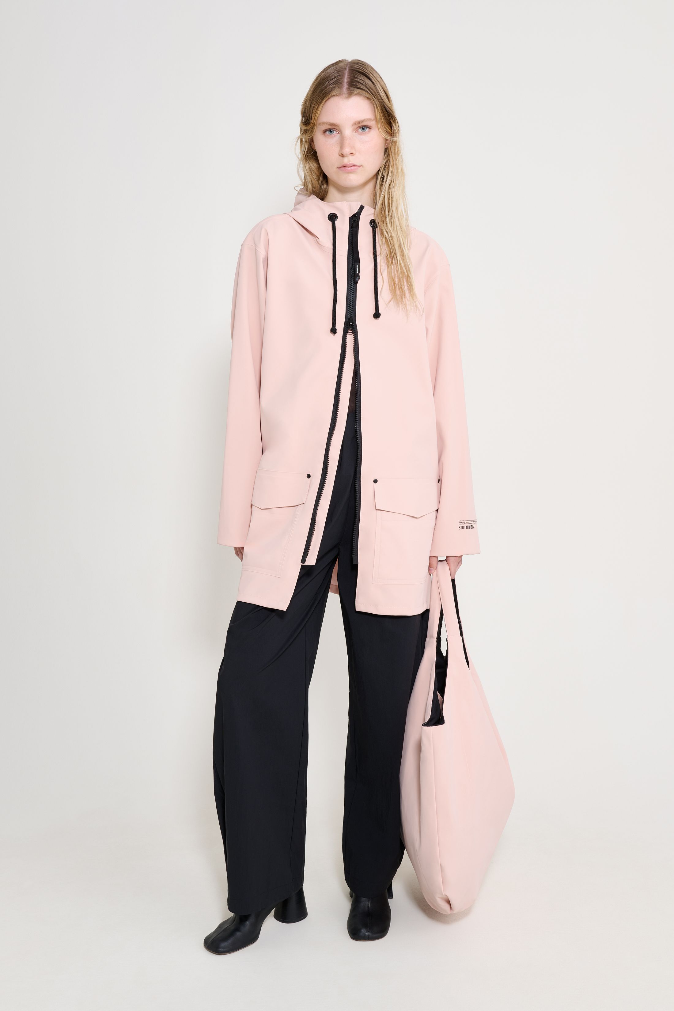 stutterheim stockholm patch raincoat pale pink women jackets raincoats