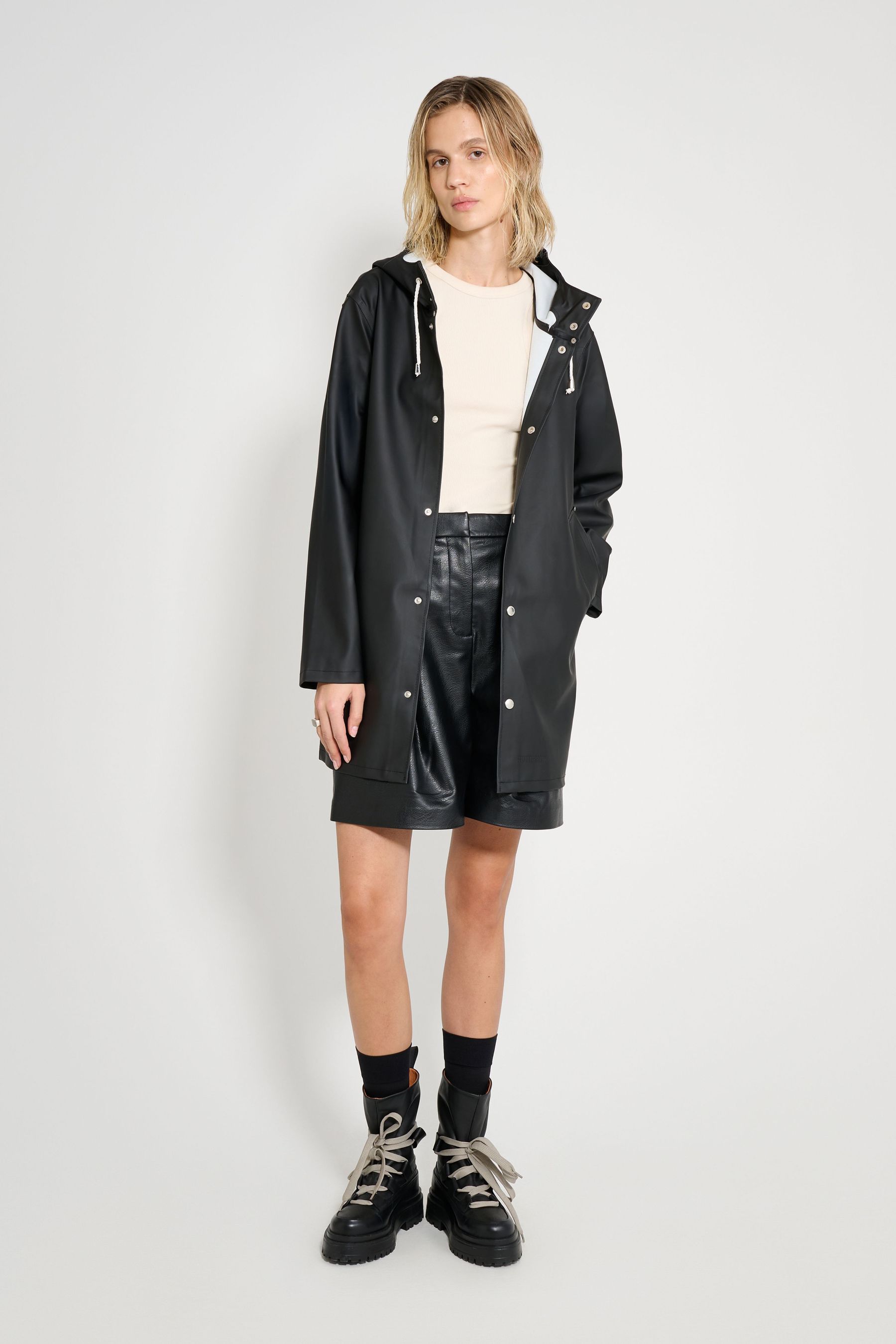 stutterheim stockholm original raincoat black women jackets raincoats