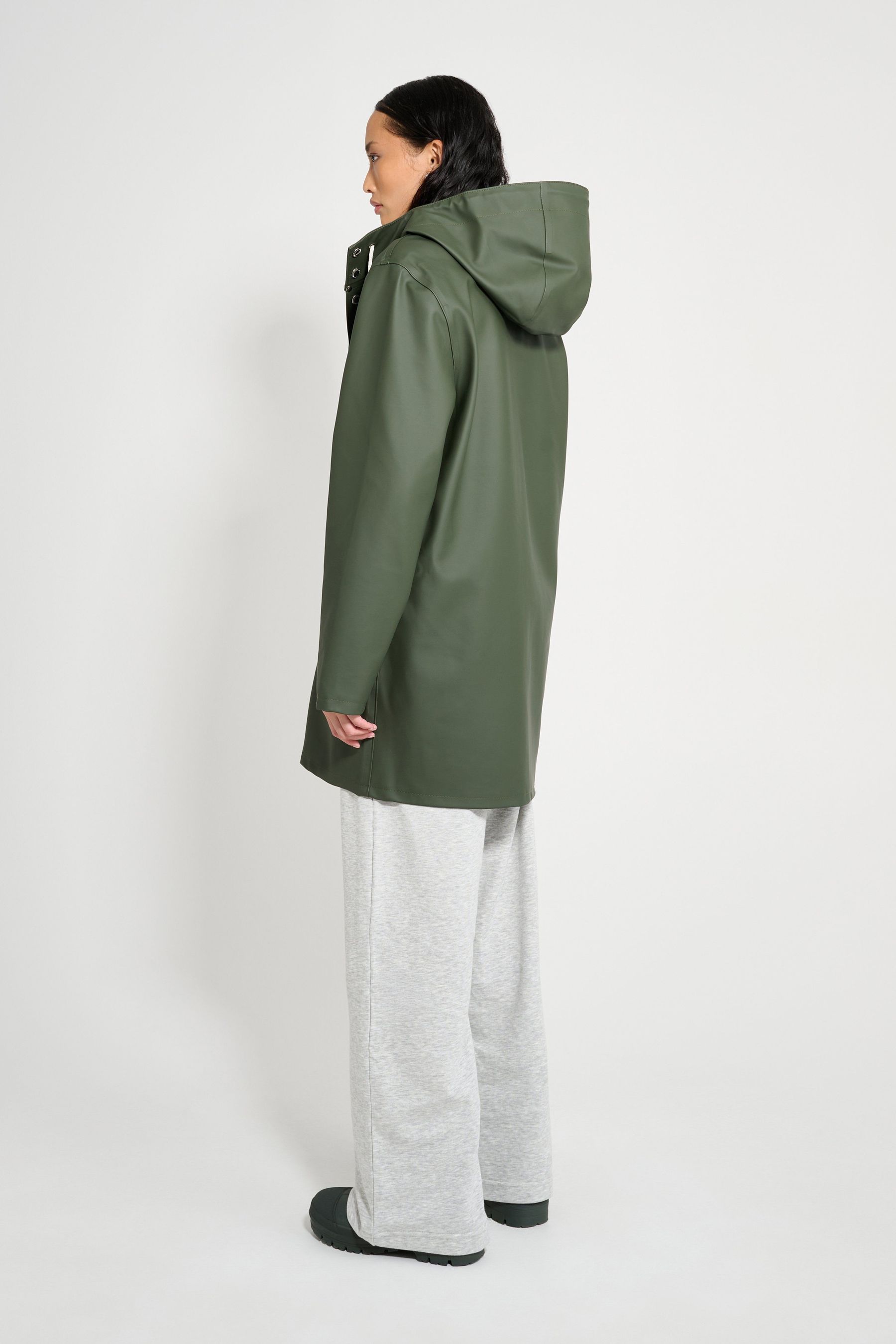 stutterheim stockholm original raincoat green women jackets raincoats