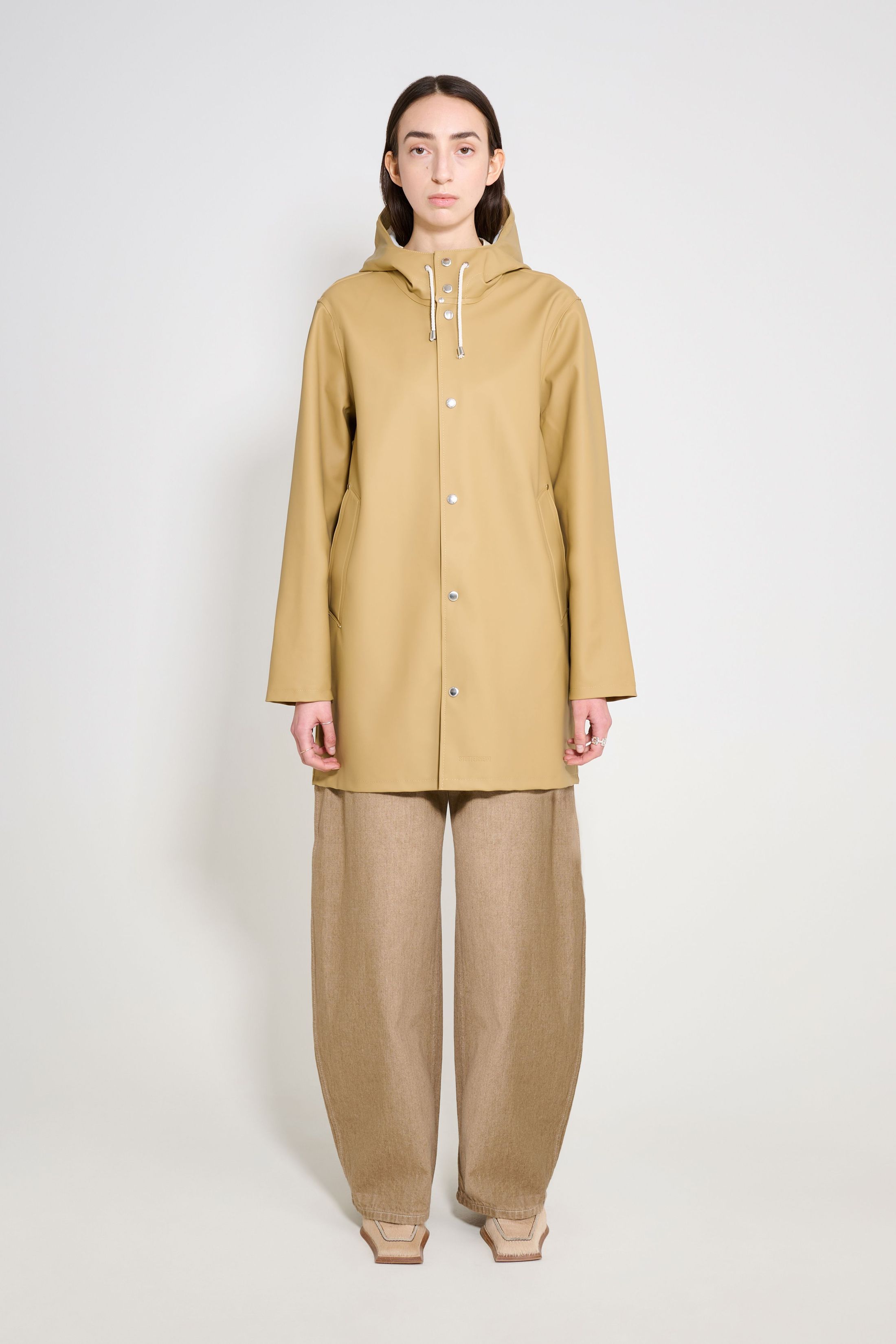 stutterheim stockholm original raincoat sand women jackets raincoats
