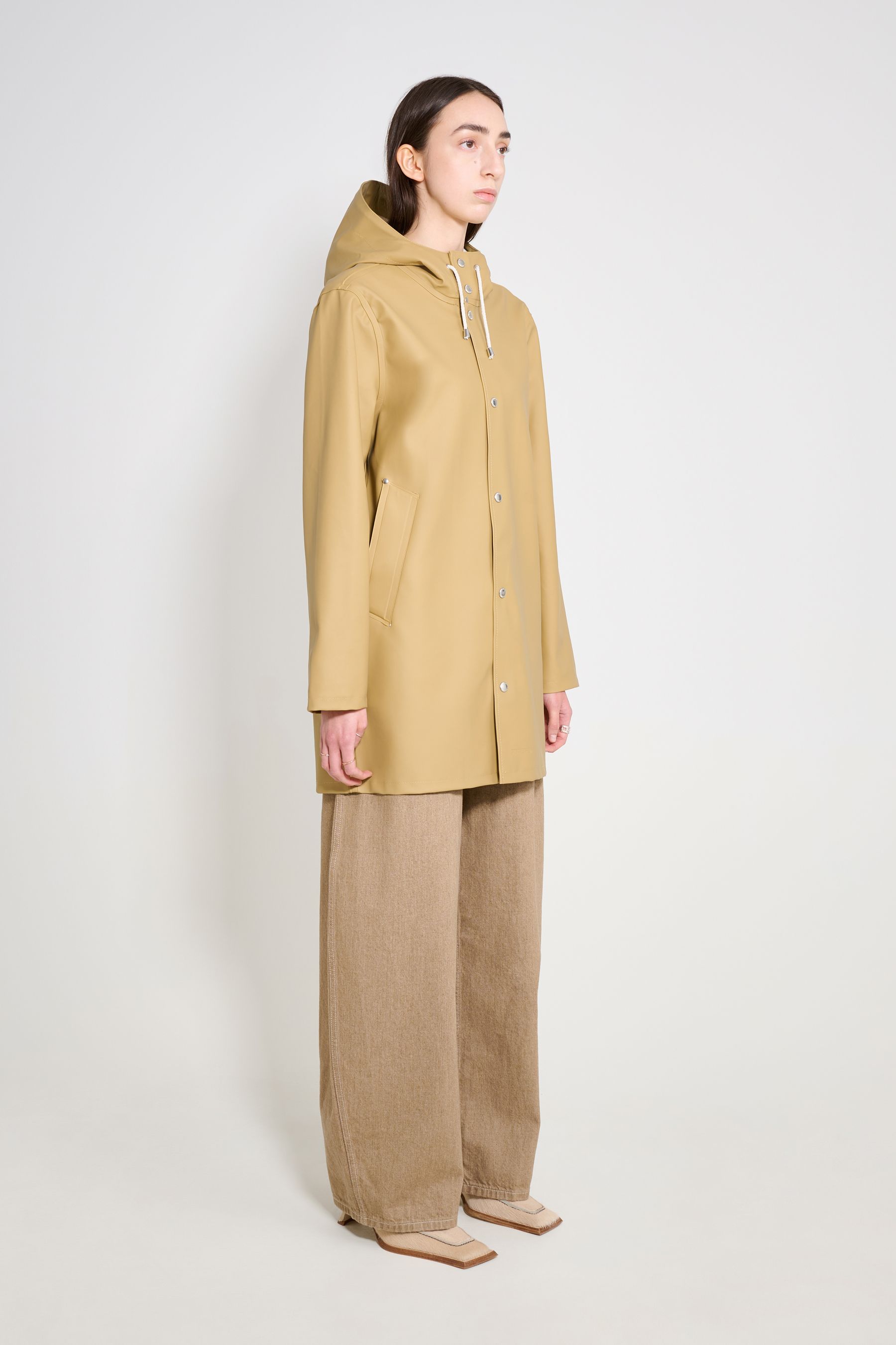 stutterheim stockholm original raincoat sand women jackets raincoats