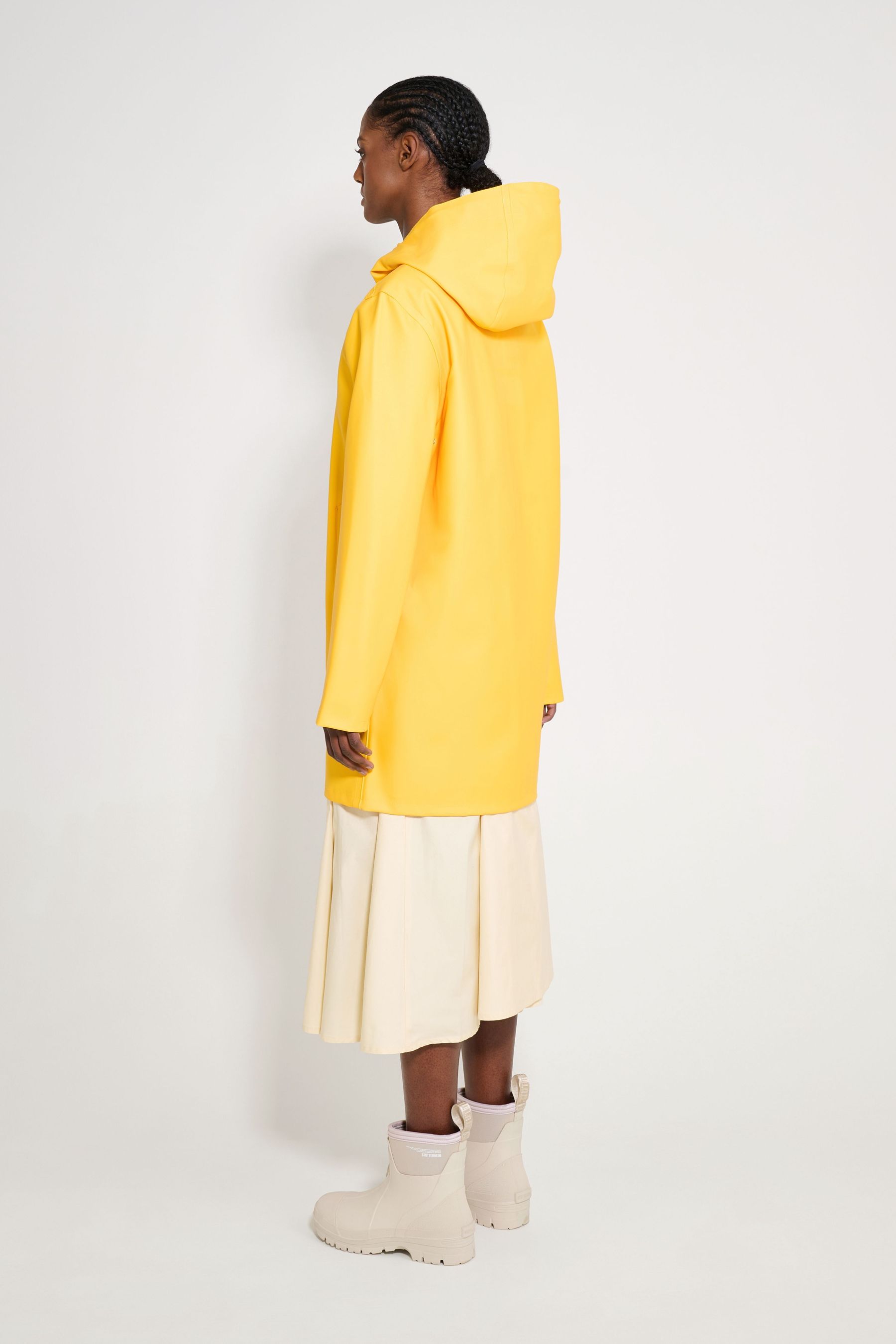 stutterheim stockholm original raincoat yellow women jackets