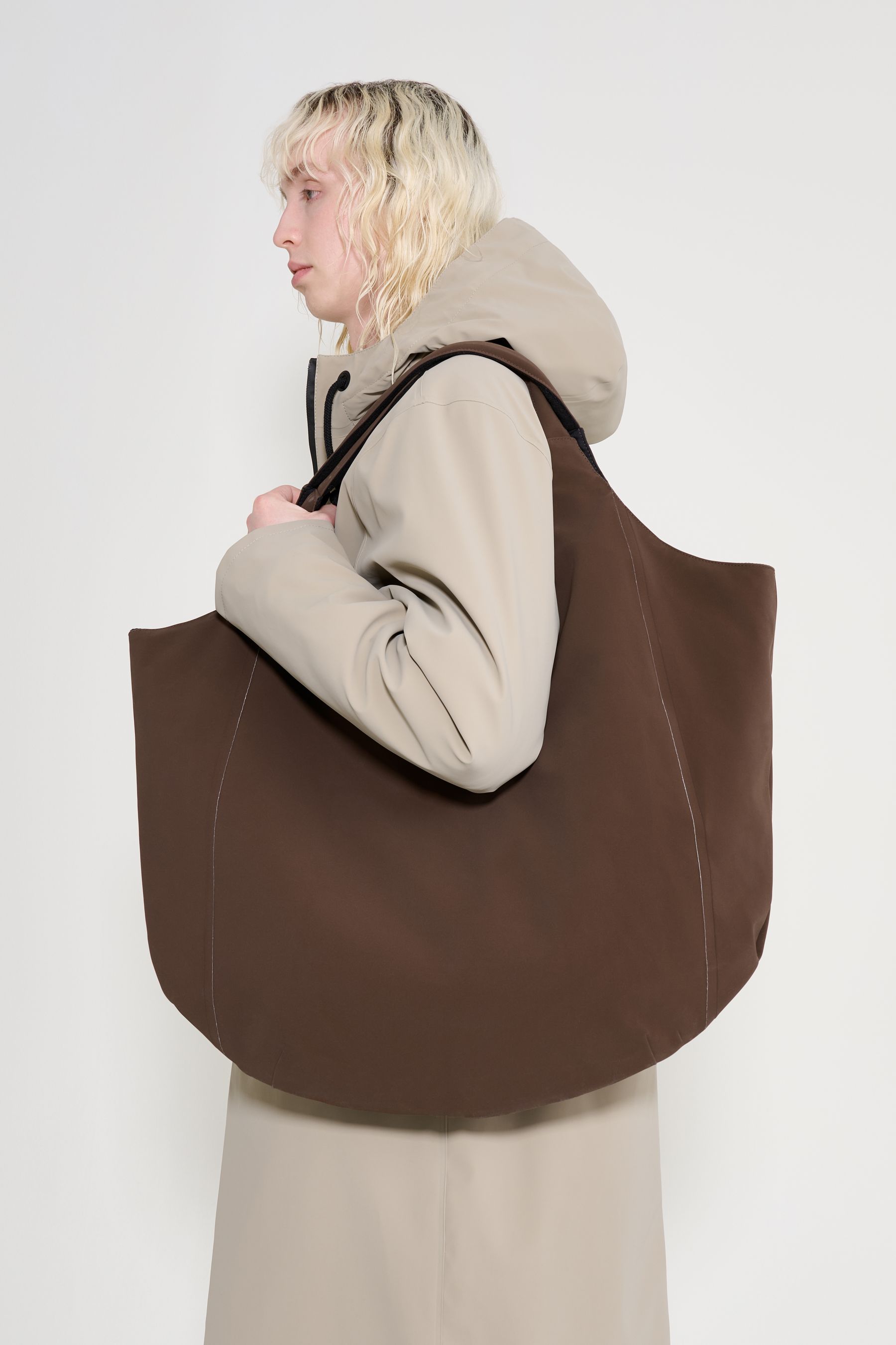stutterheim svea puffer bag matte dark brown accessories bags tote-bags