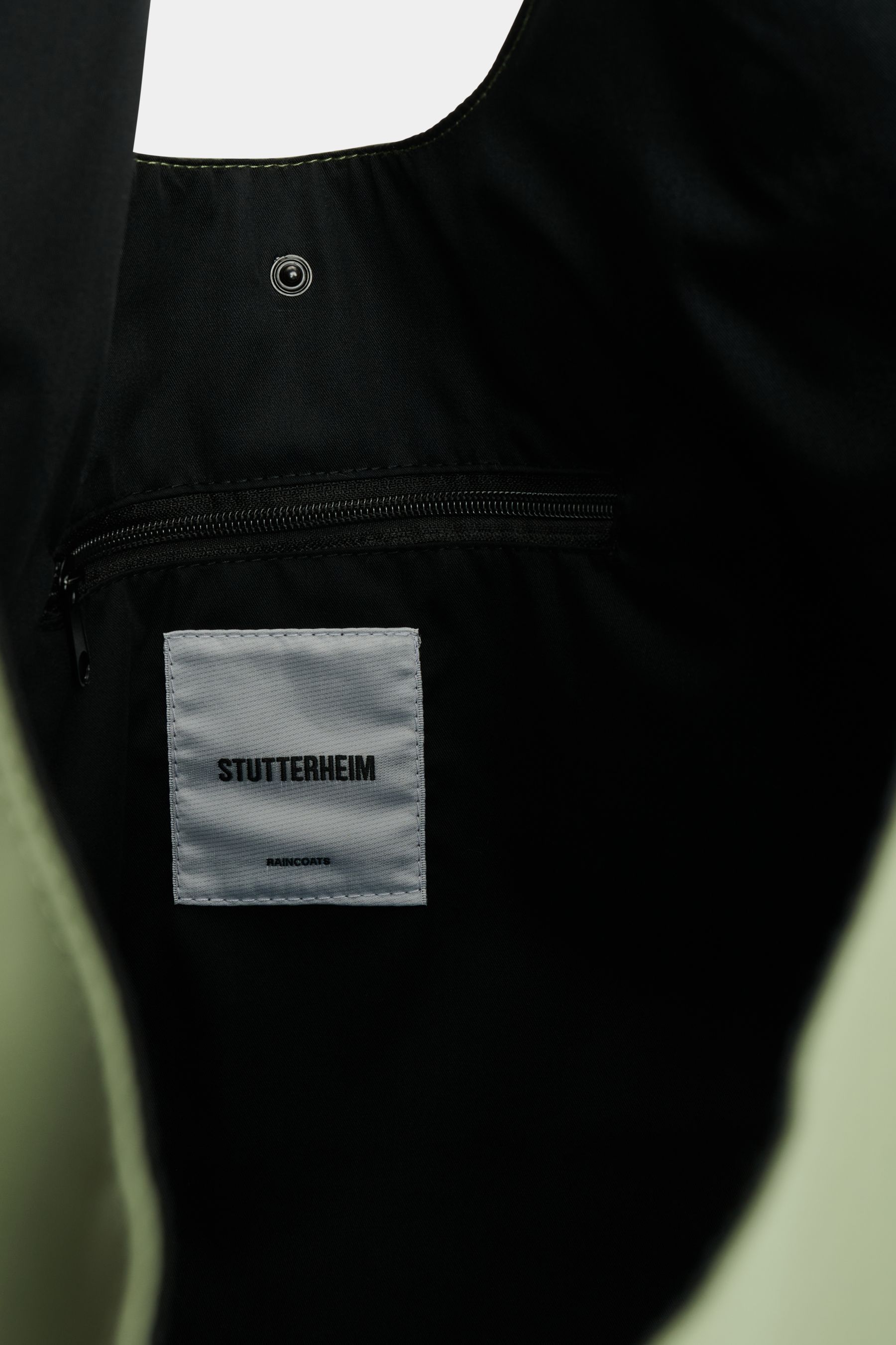 stutterheim svea puffer bag matte dry green accessories bags tote-bags